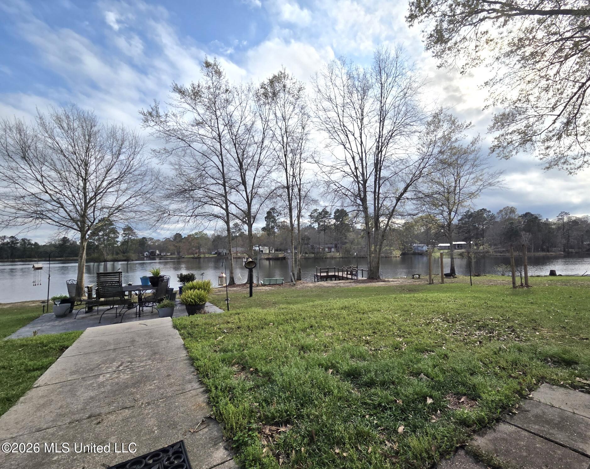 33 Scenic Point Property Photo 9