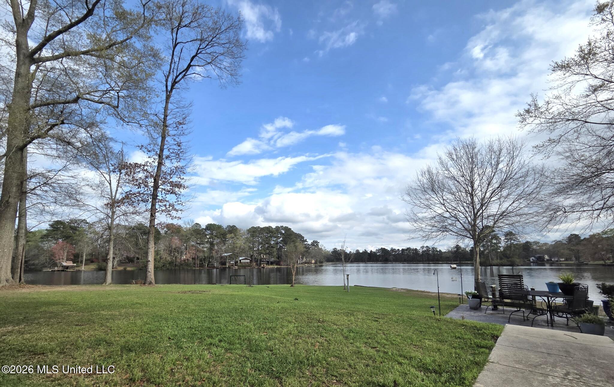 33 Scenic Point Property Photo 10