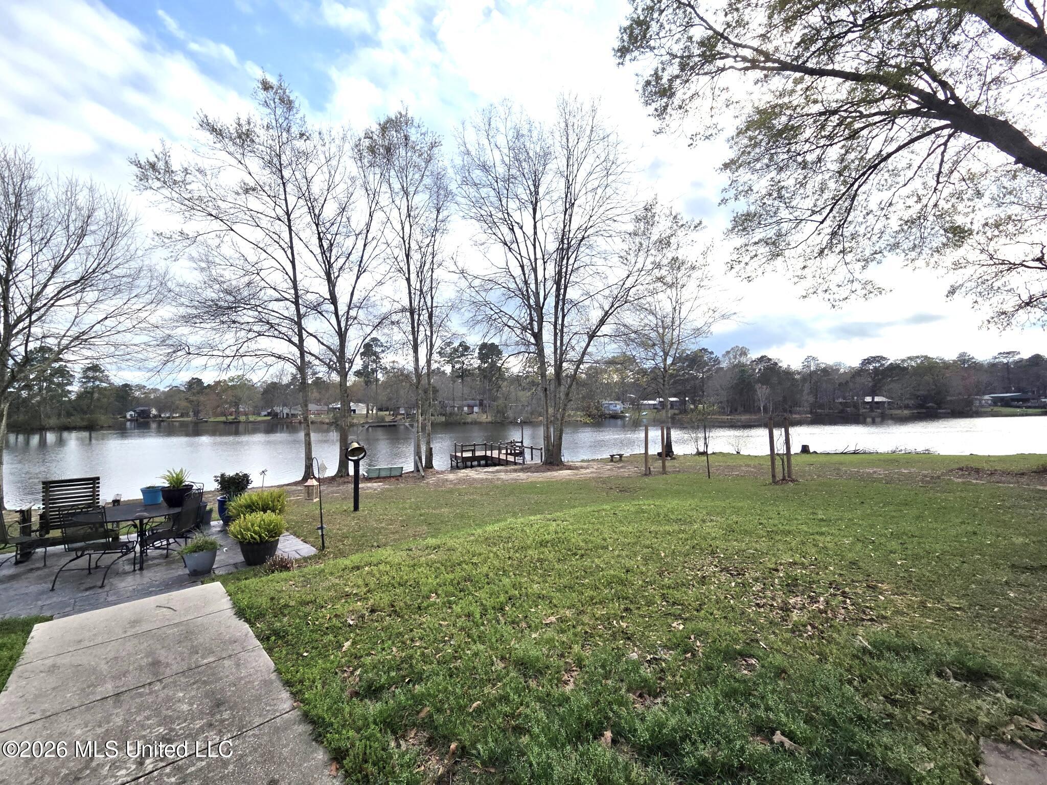 33 Scenic Point Property Photo 16