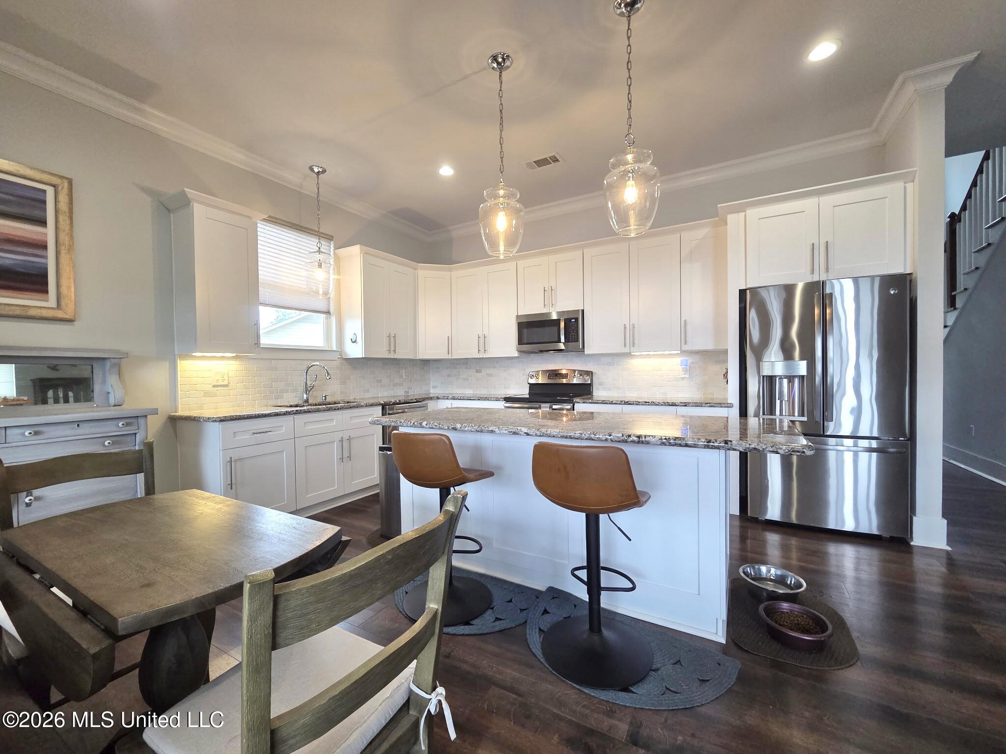 33 Scenic Point Property Photo 21