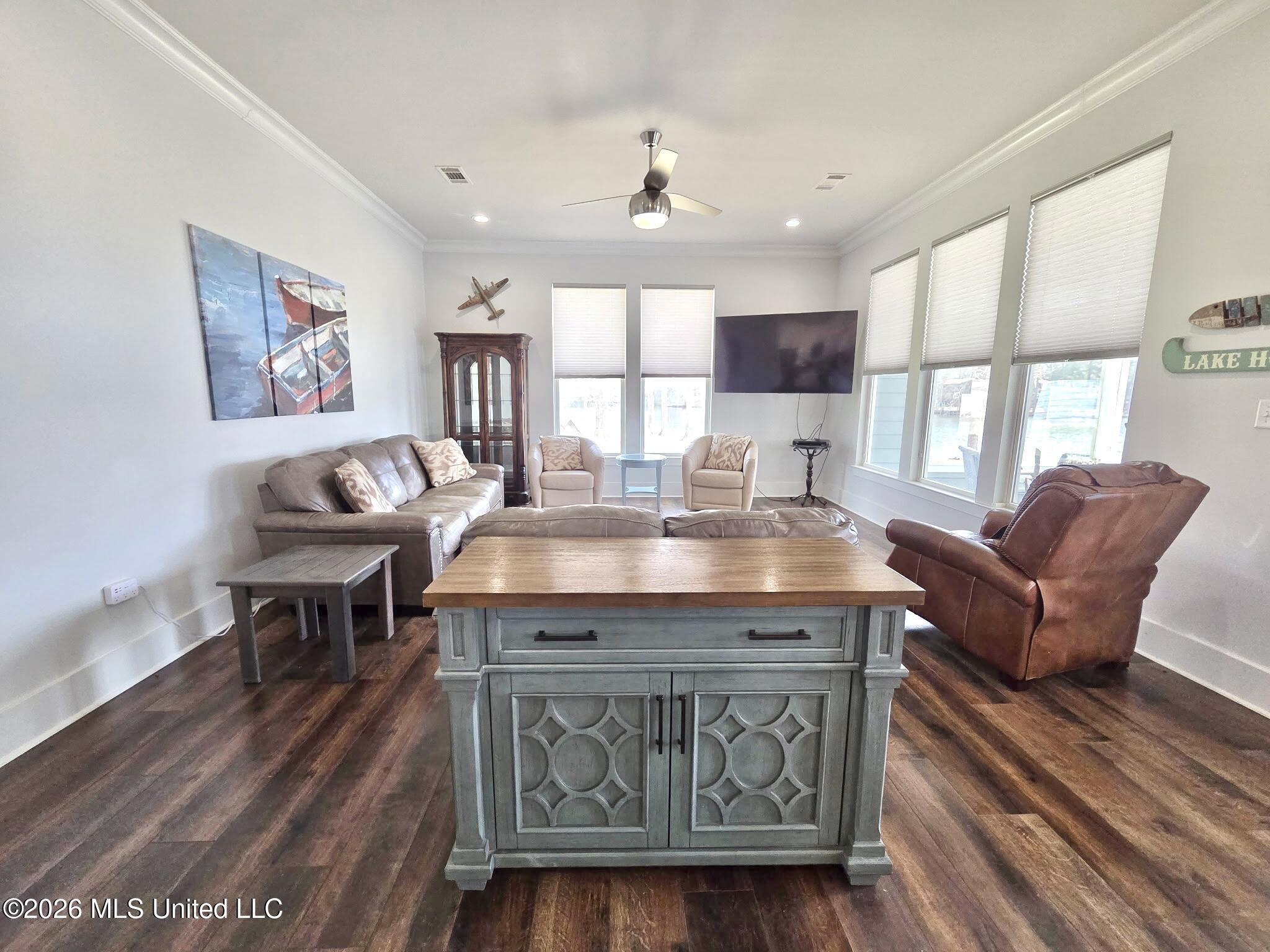 33 Scenic Point Property Photo 24