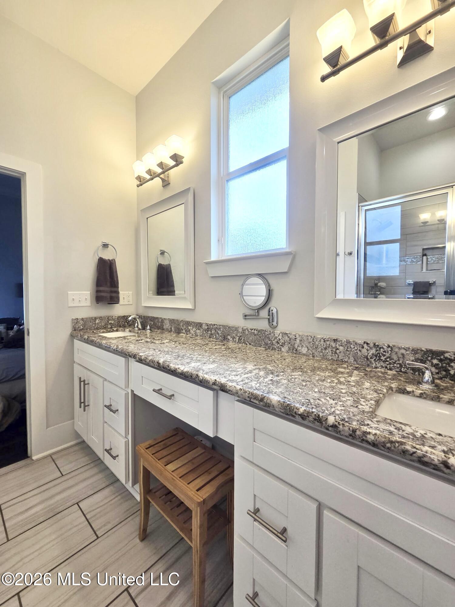 33 Scenic Point Property Photo 49