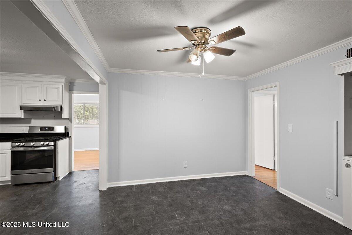 1431 Sheffield Drive Property Photo 9