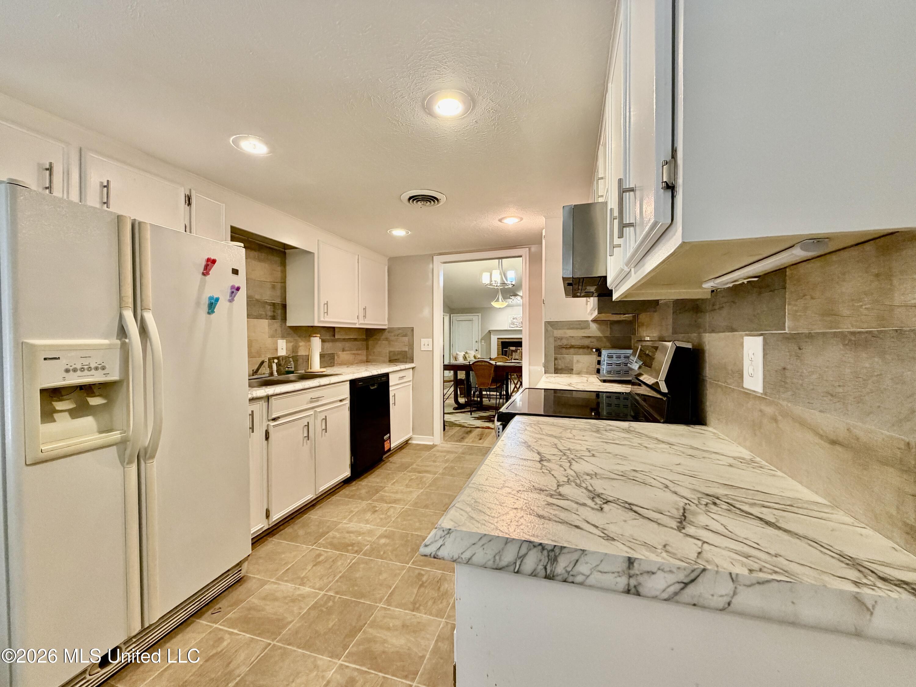 59 Shore Drive Property Photo 14