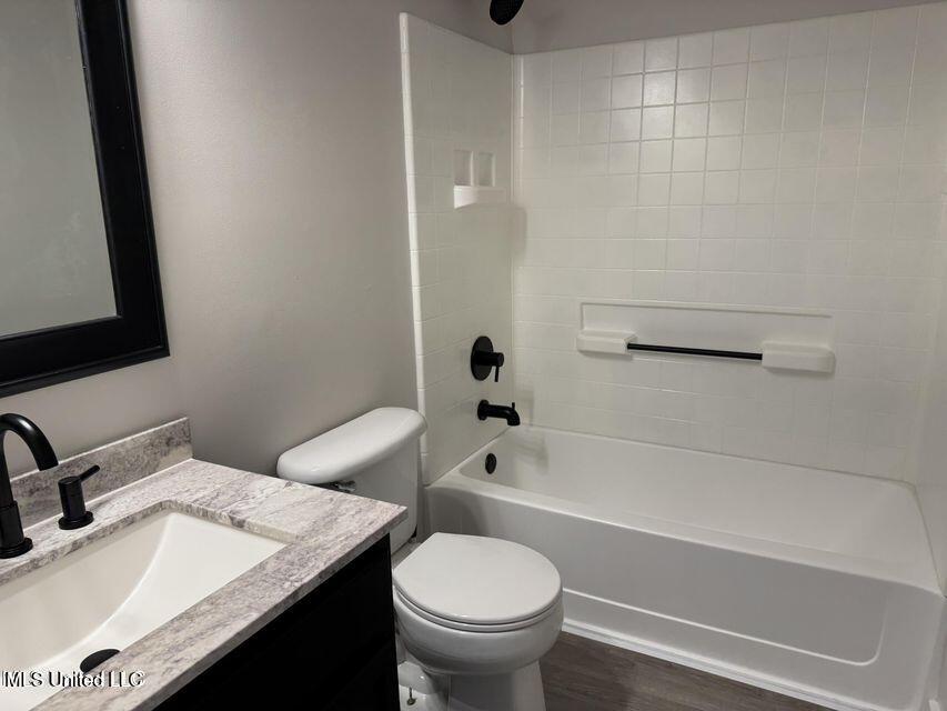 2306 Lewis Avenue Property Photo 4
