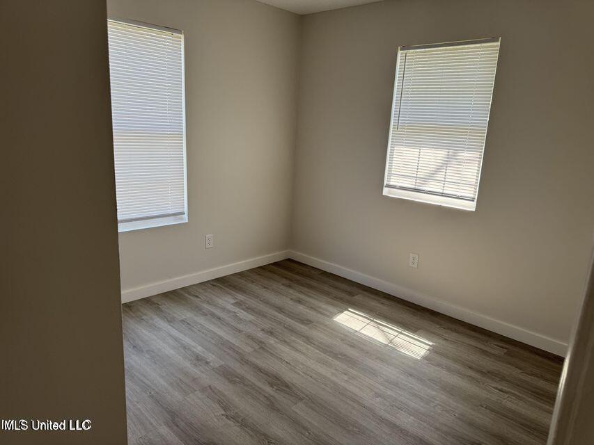 2306 Lewis Avenue Property Photo 7