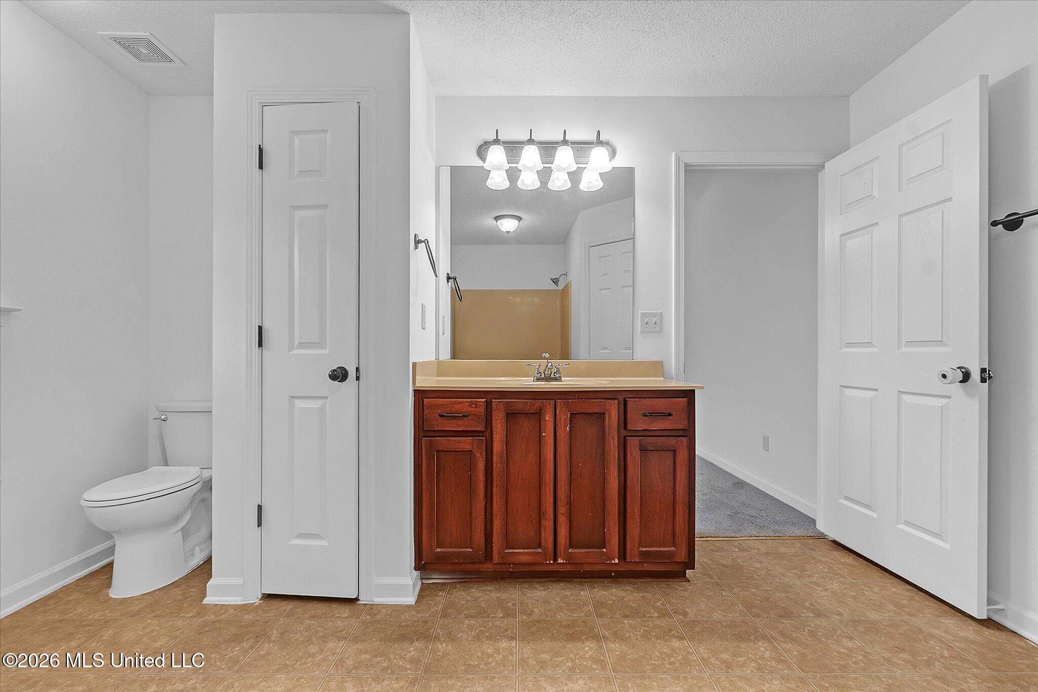 8378 Evening Sun Cove Property Photo 10