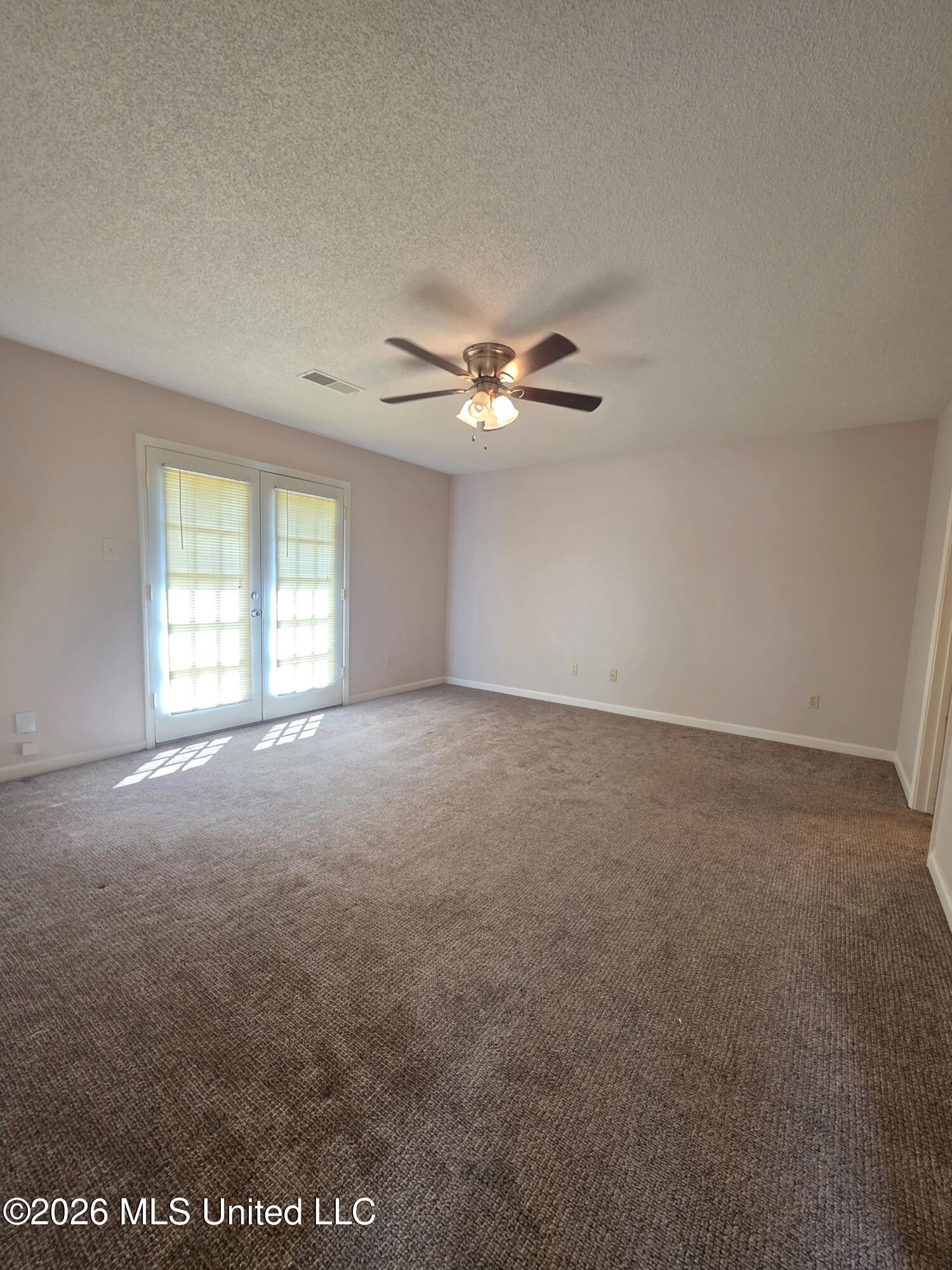 295 S Garden Walk Property Photo 6