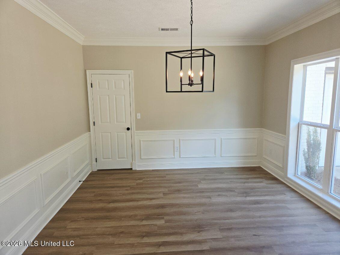 609 Kinsington Court Property Photo 17