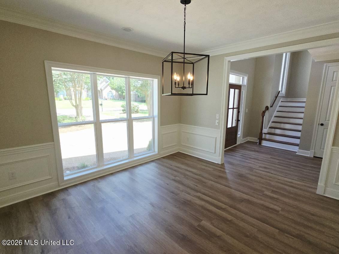 609 Kinsington Court Property Photo 18