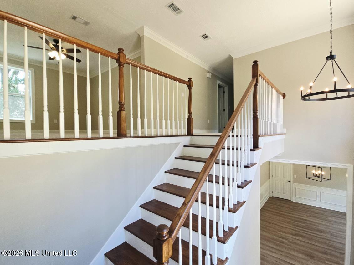 609 Kinsington Court Property Photo 25