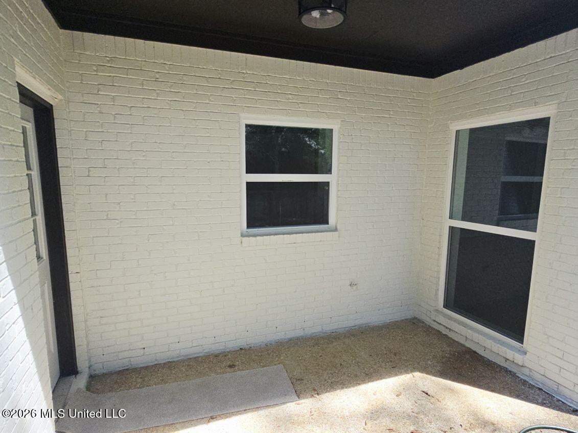 609 Kinsington Court Property Photo 37