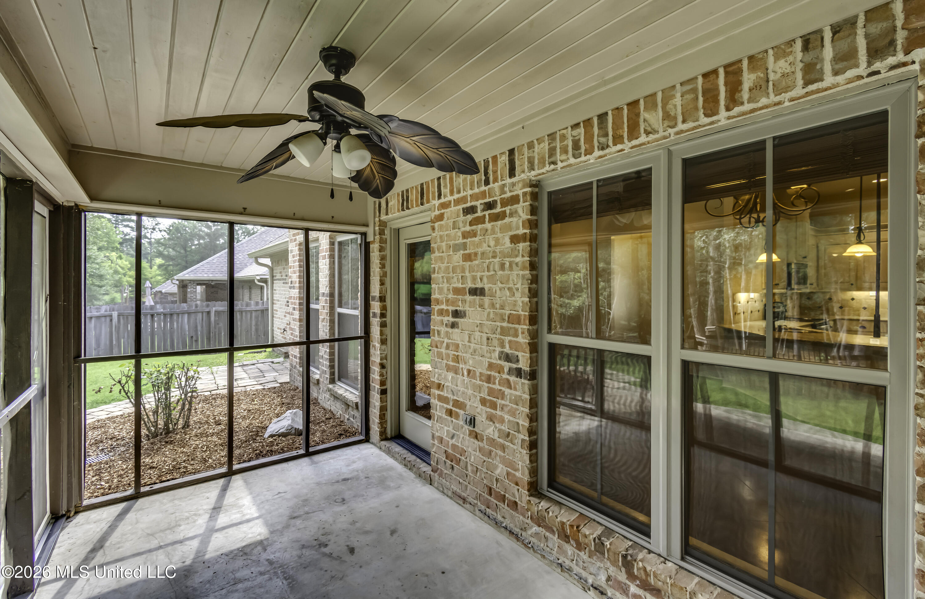 511 Willow Valley Circle Property Photo 10