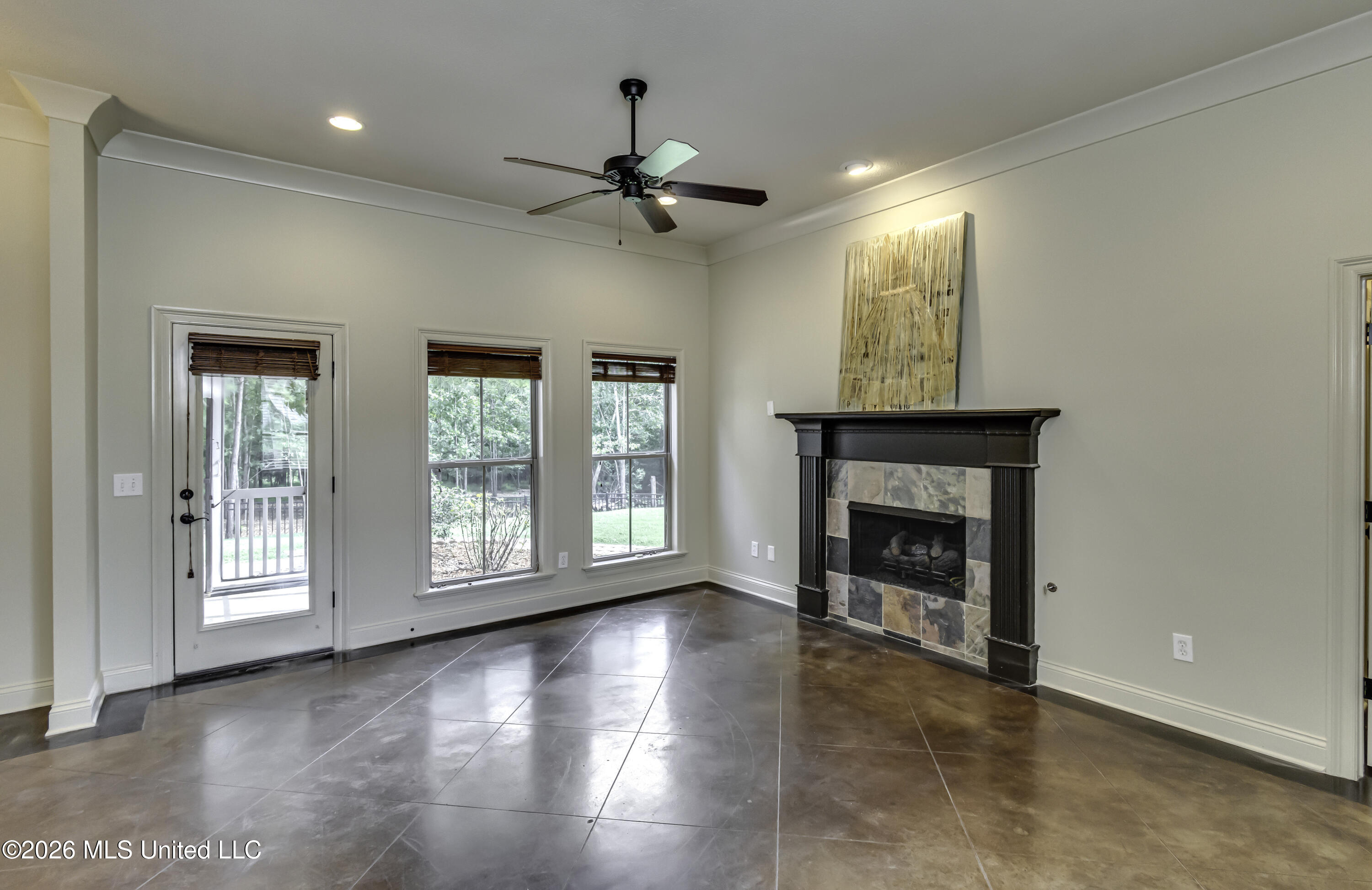 511 Willow Valley Circle Property Photo 14