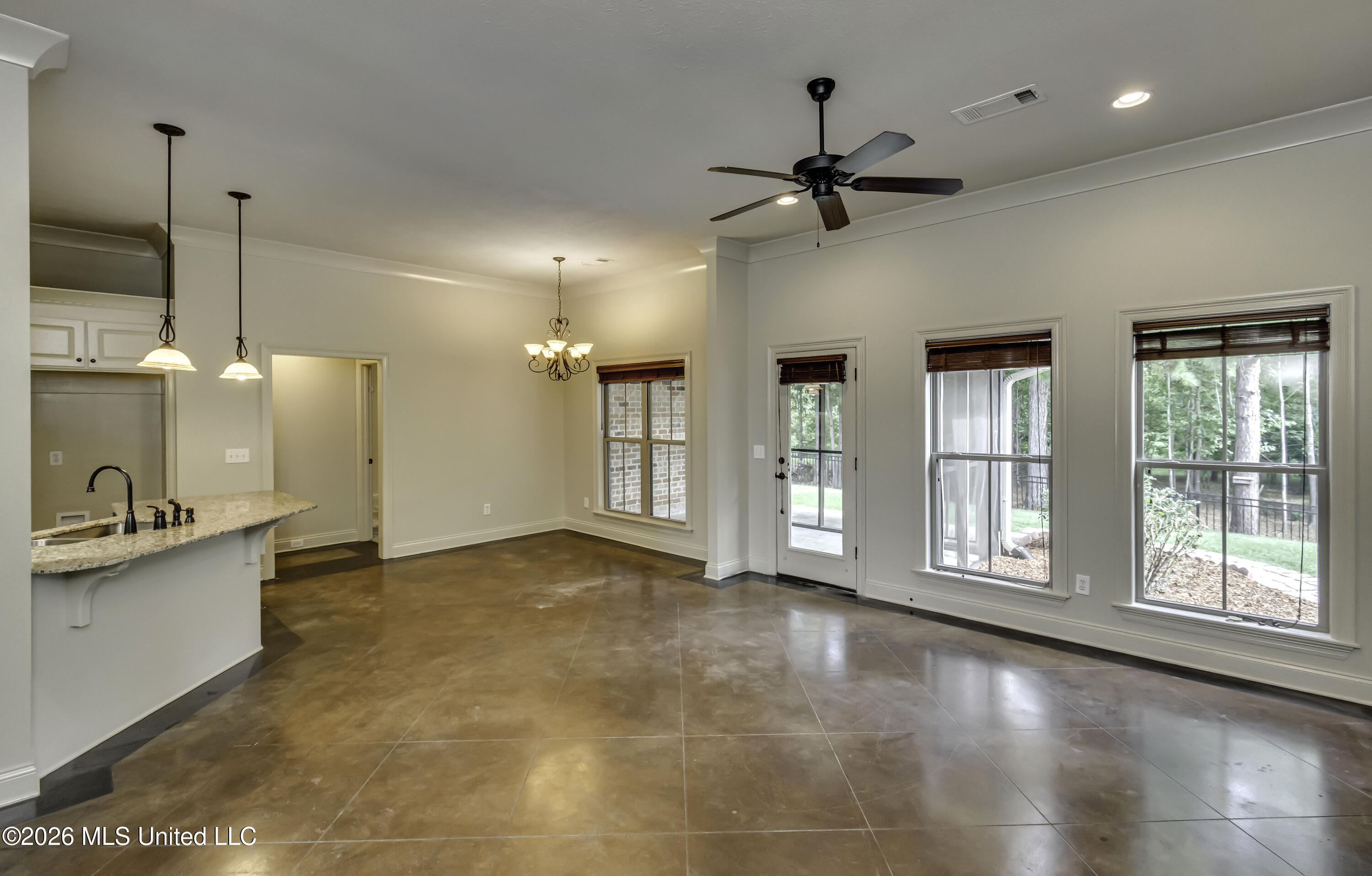 511 Willow Valley Circle Property Photo 15