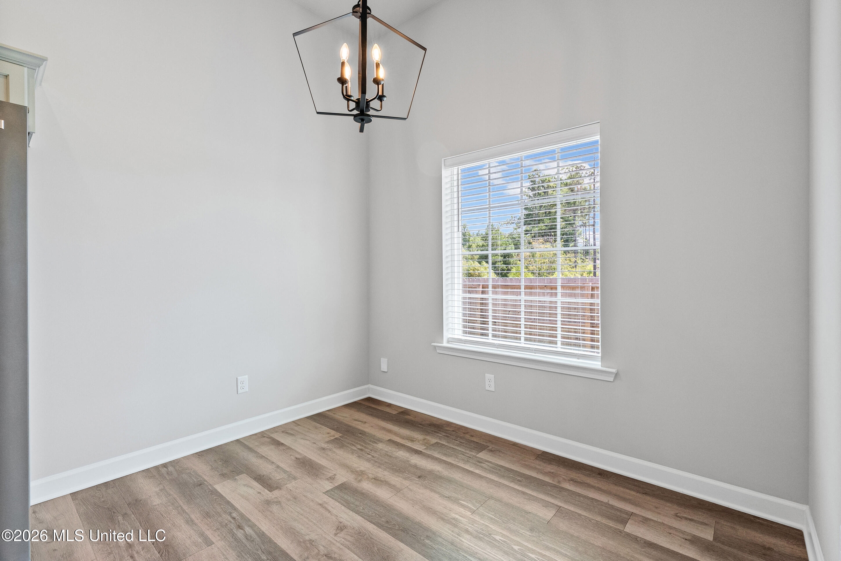 2570 Dela Drive Property Photo 5