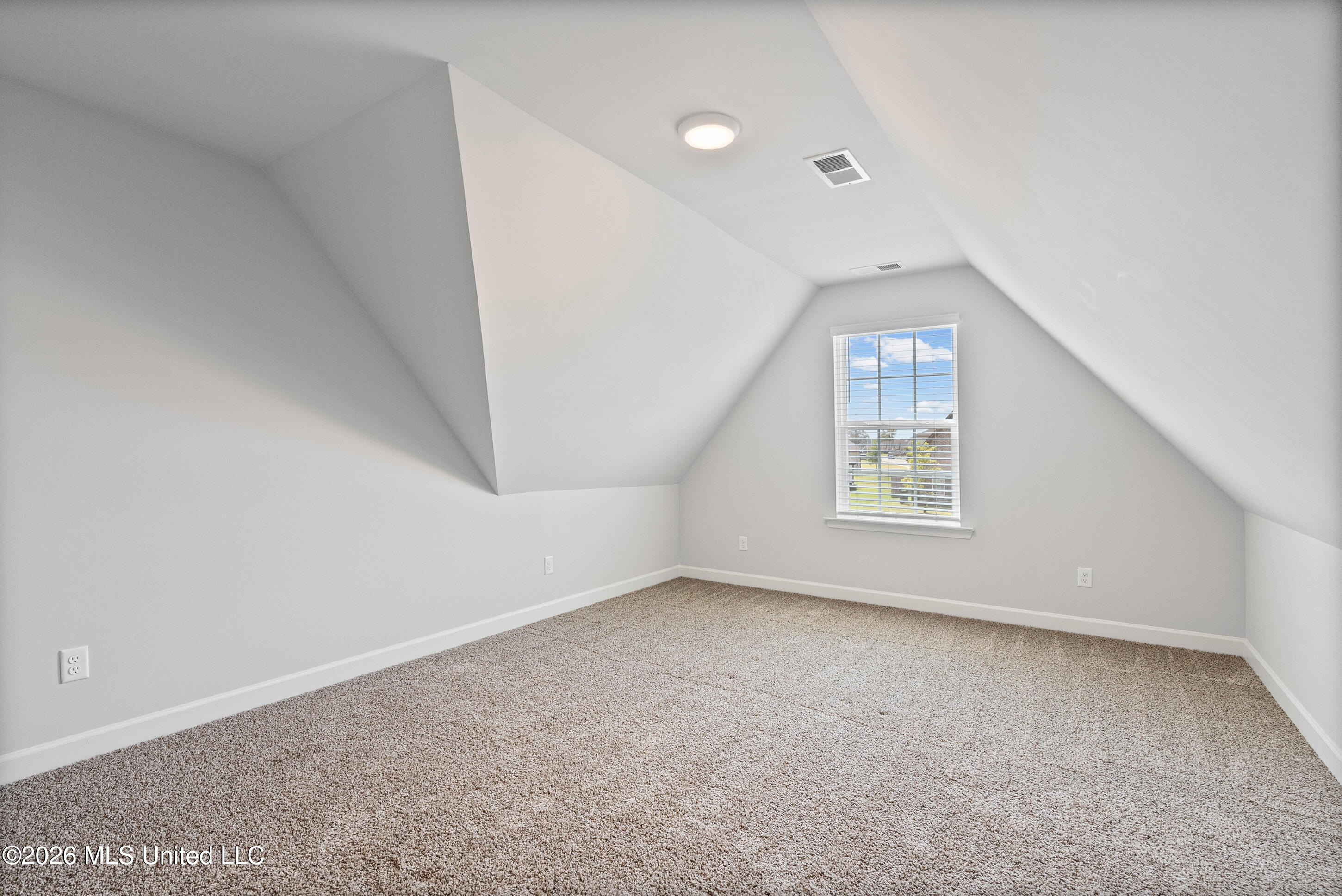 2570 Dela Drive Property Photo 16