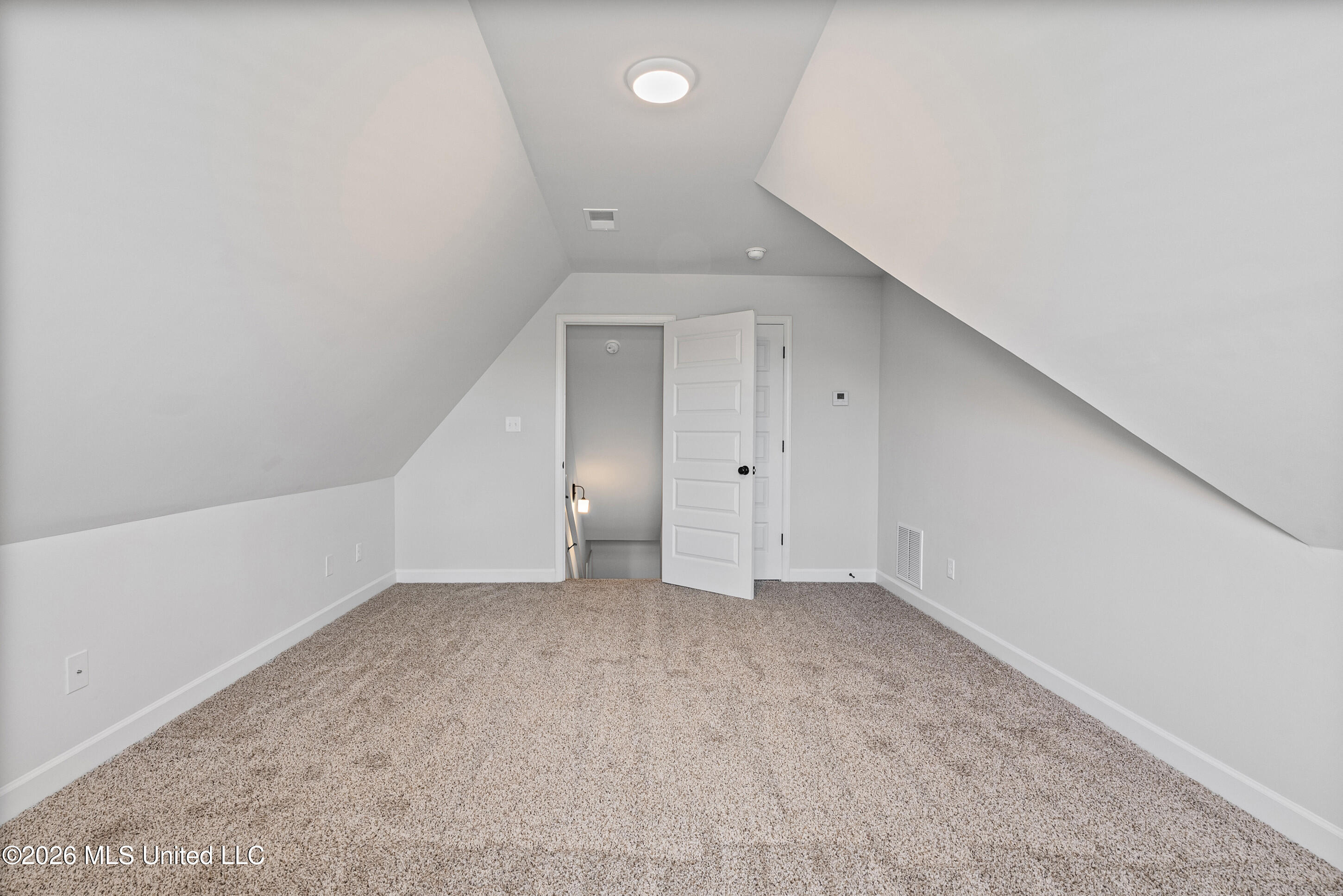 2570 Dela Drive Property Photo 17