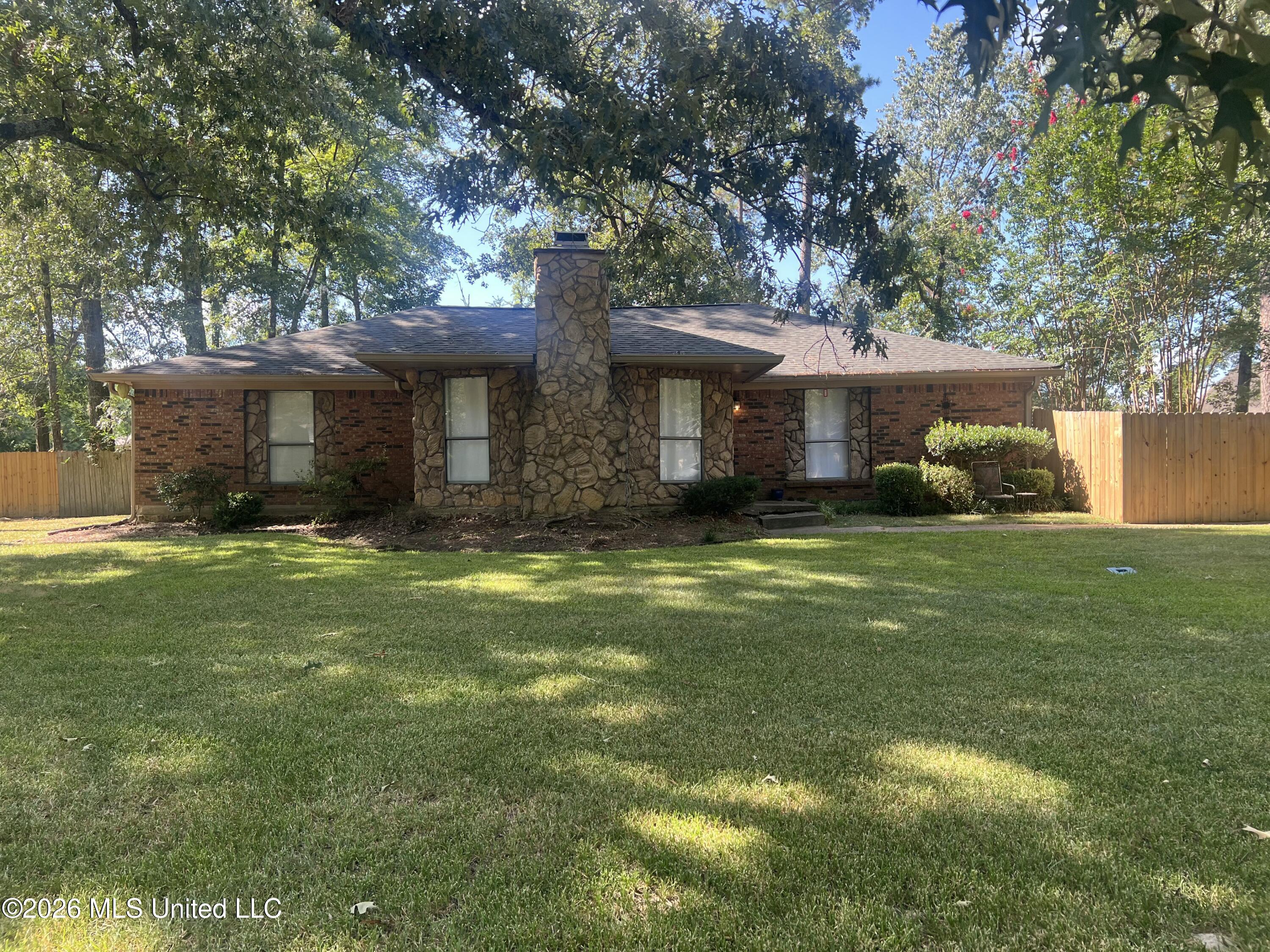 511 Camelia Trail Property Photo 1