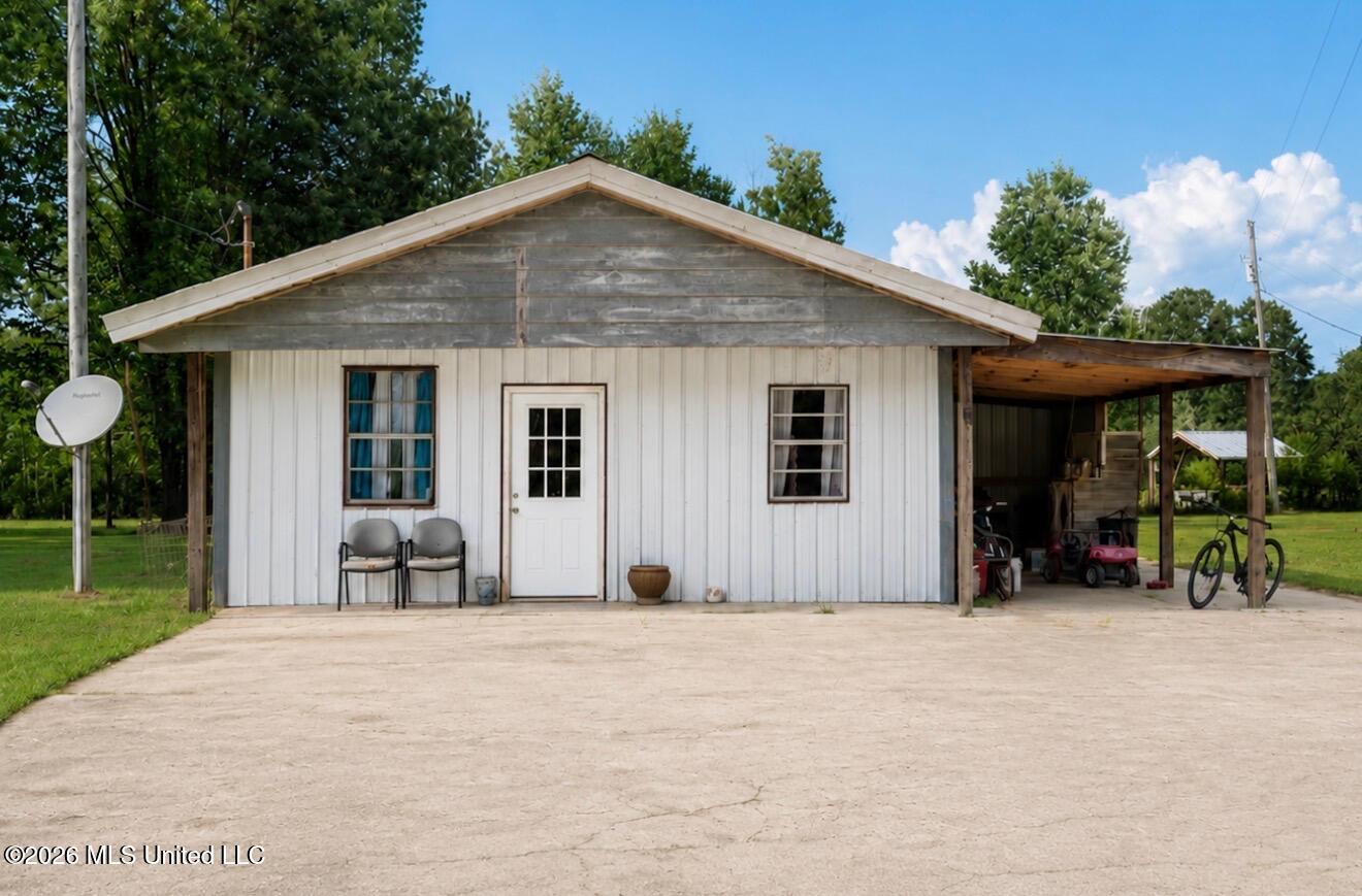 3224 Old Jackson Road Property Photo 1