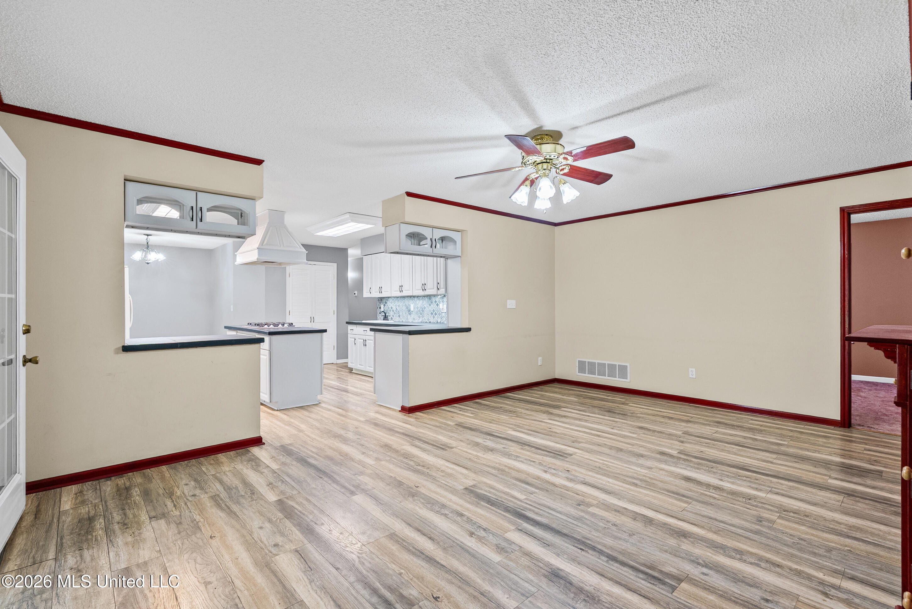 2500 Mays Road Property Photo 14