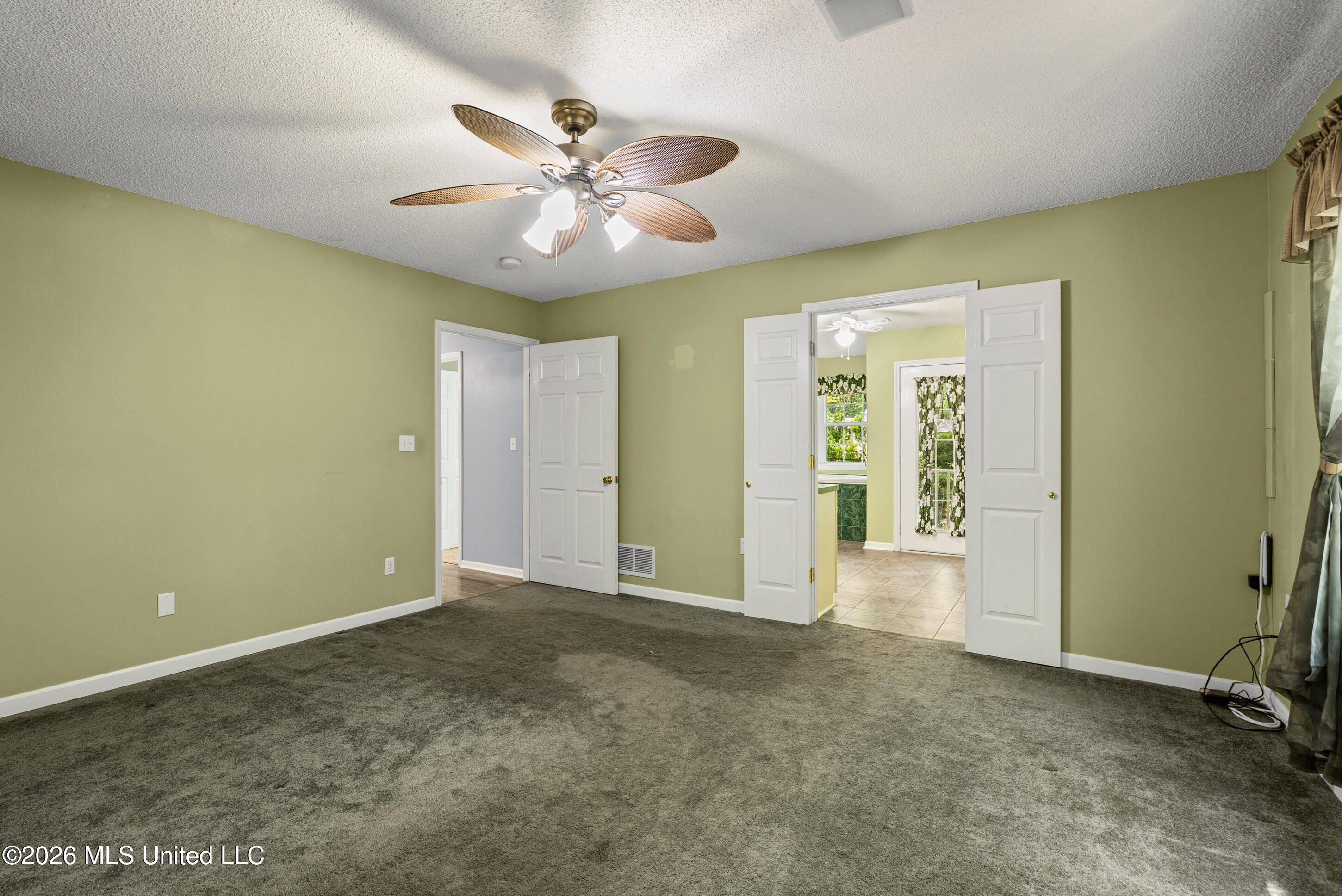 2500 Mays Road Property Photo 16