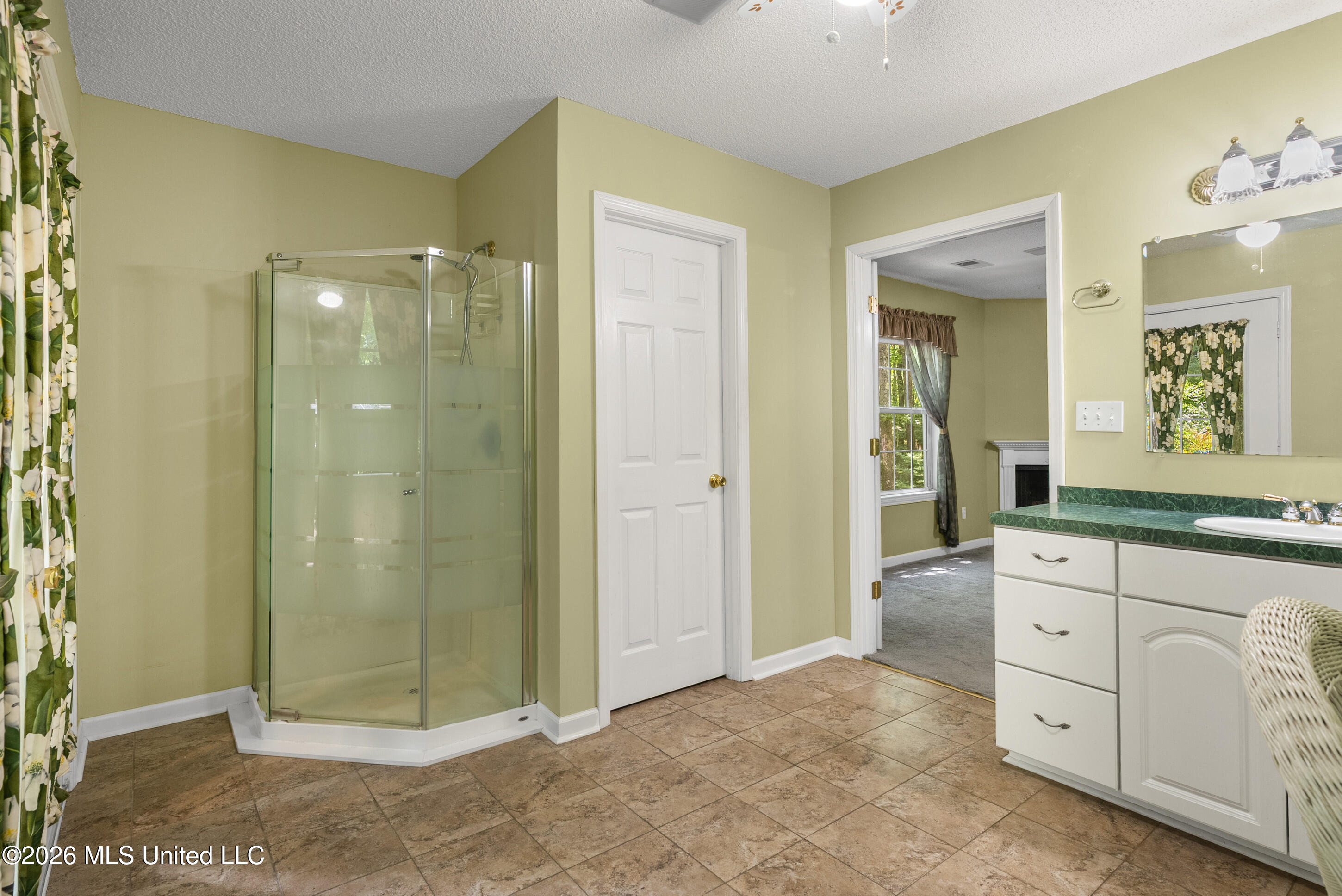 2500 Mays Road Property Photo 18
