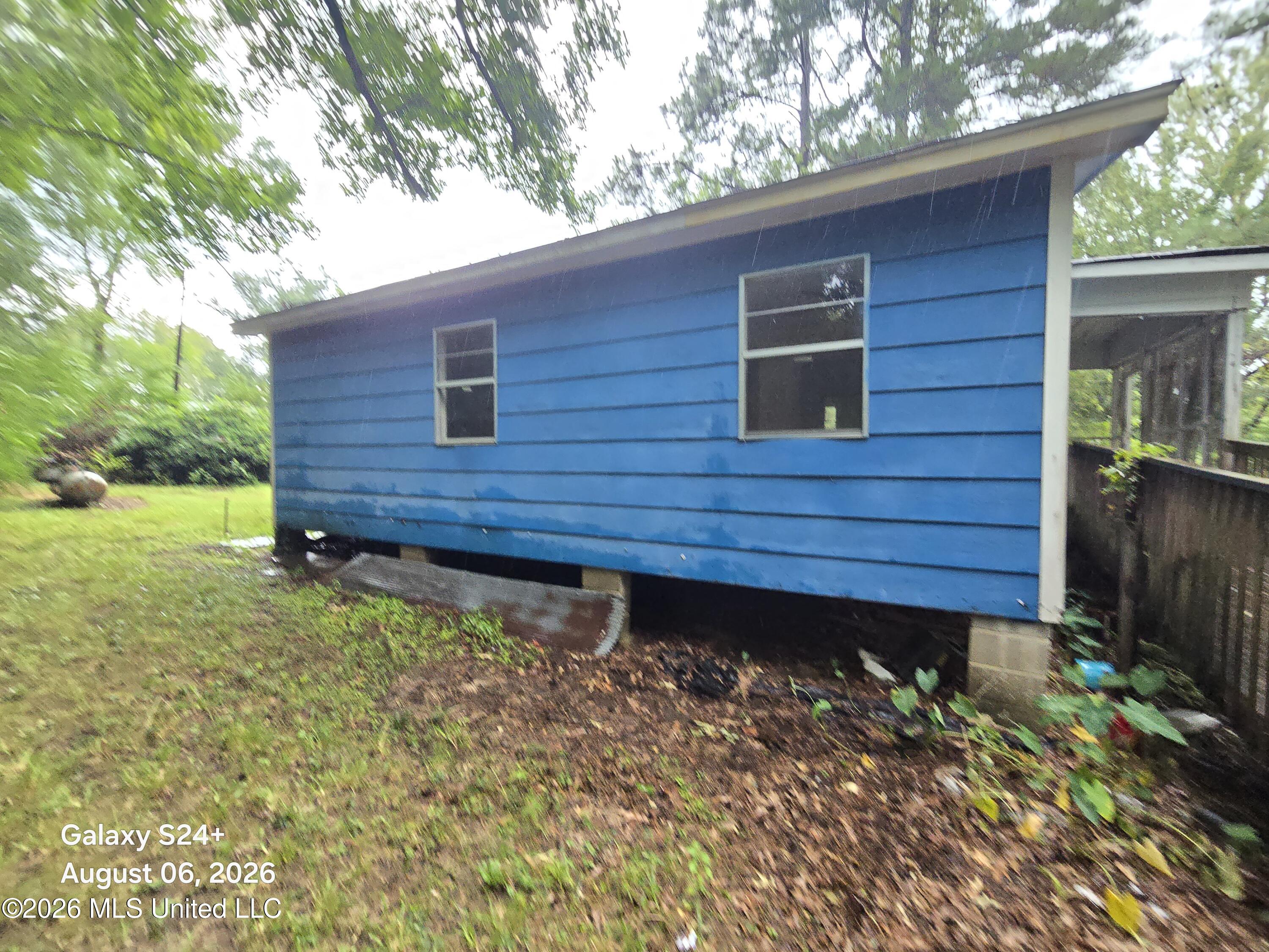 1855 Mary Myles Road Property Photo 3
