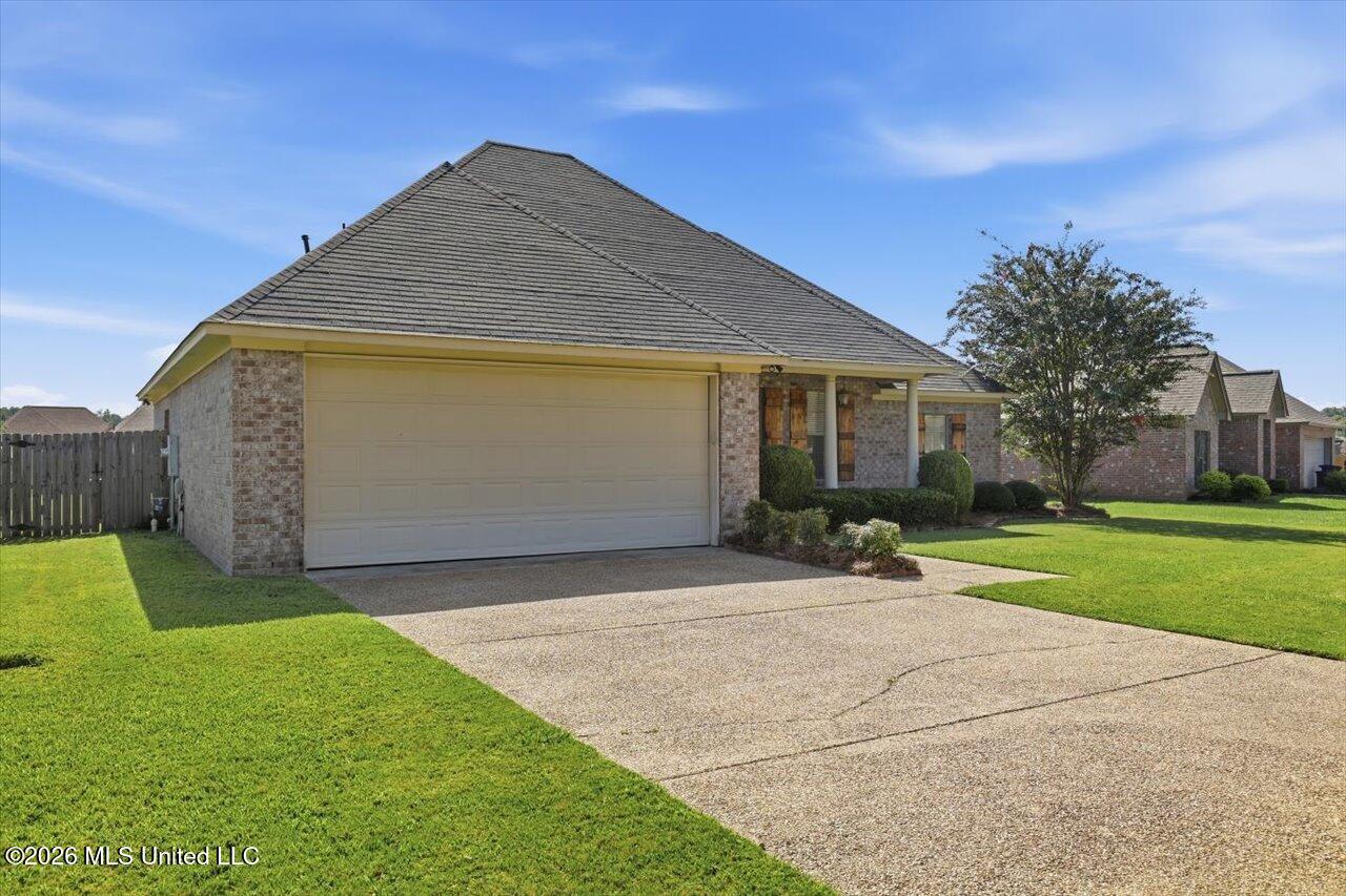 185 Beechwood Circle Property Photo 2