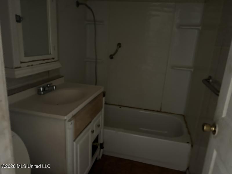 4118 Washington Drive Property Photo 10