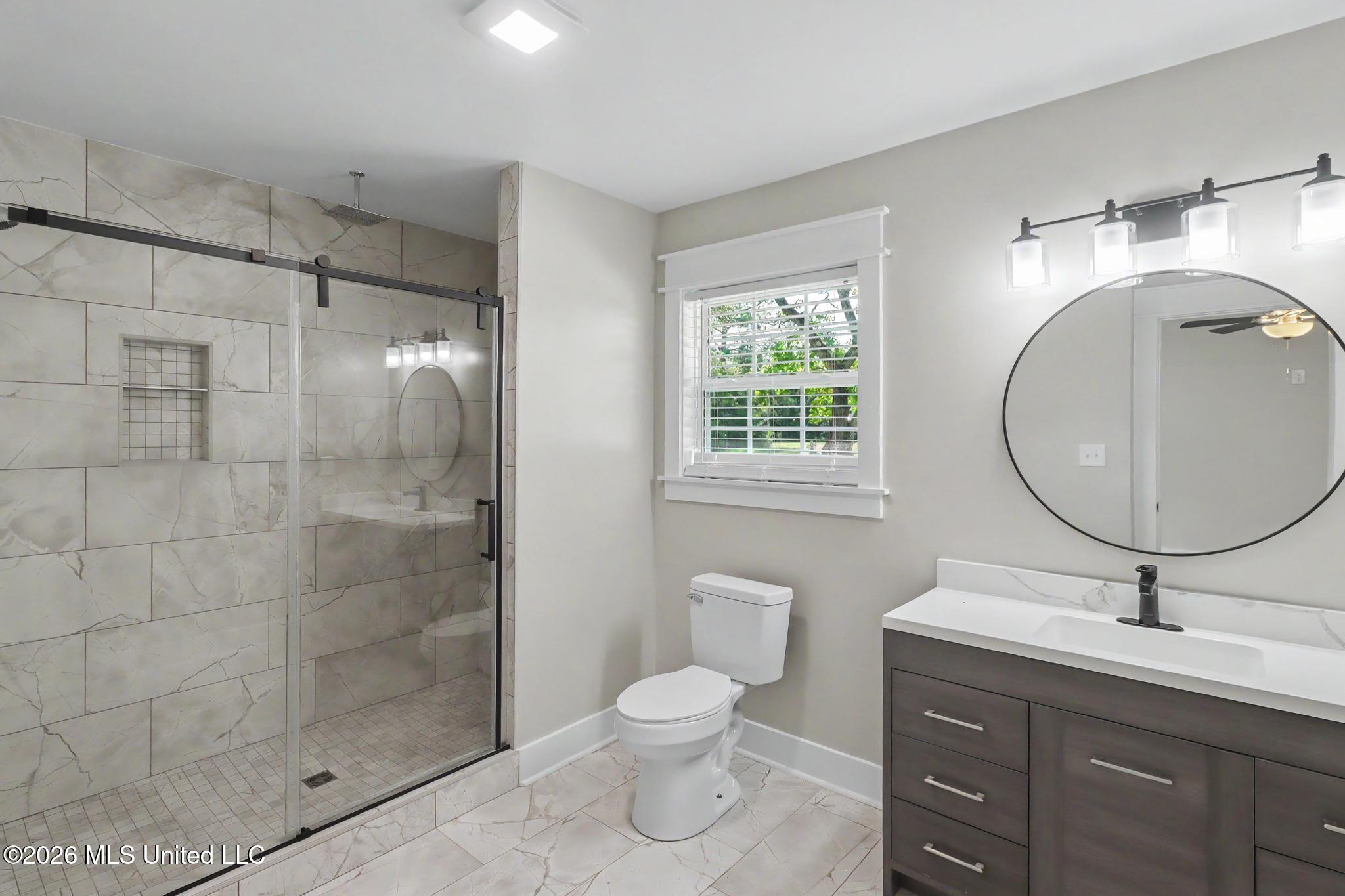 13963 Washington Avenue Property Photo 10