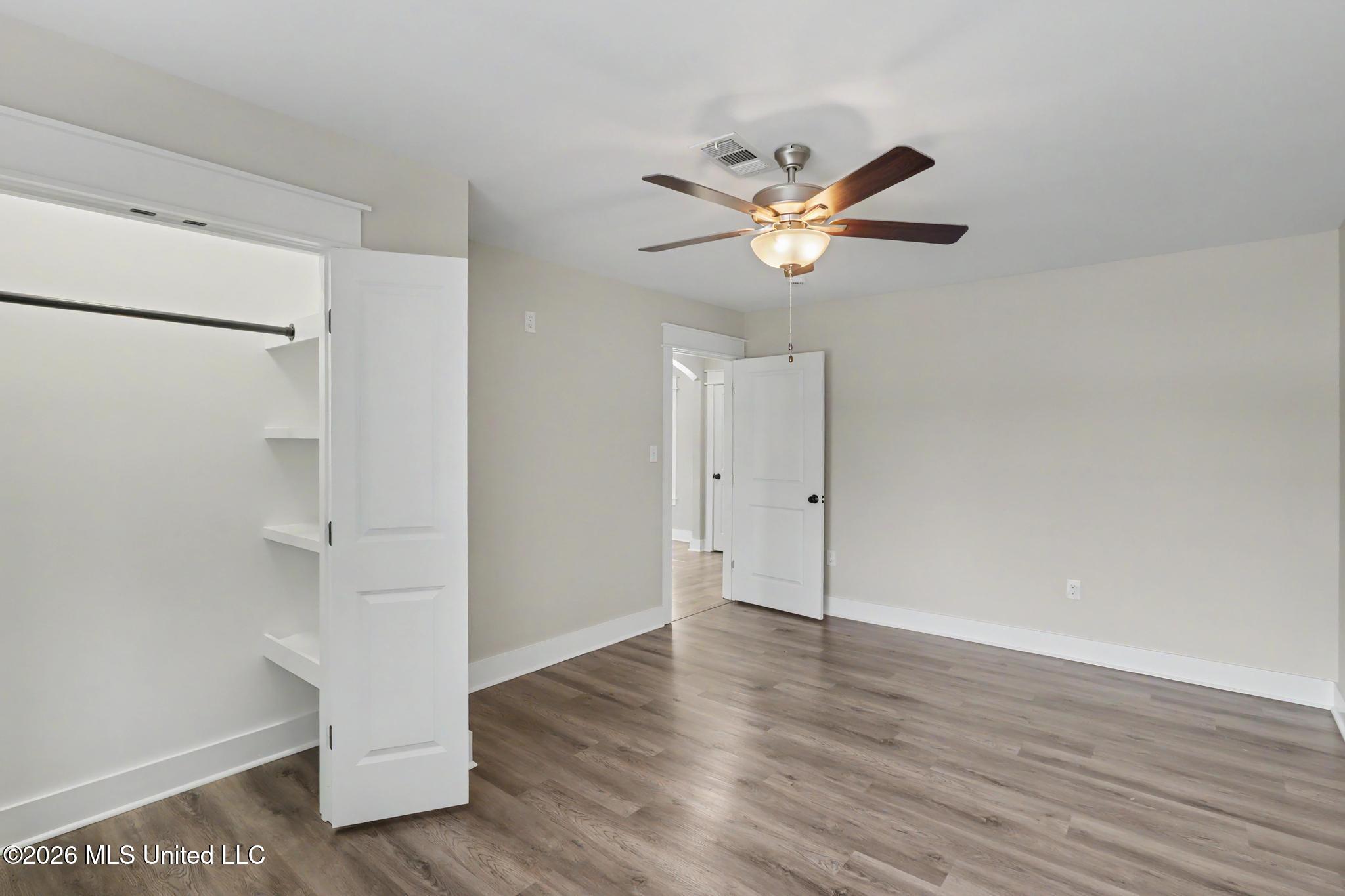 13963 Washington Avenue Property Photo 13