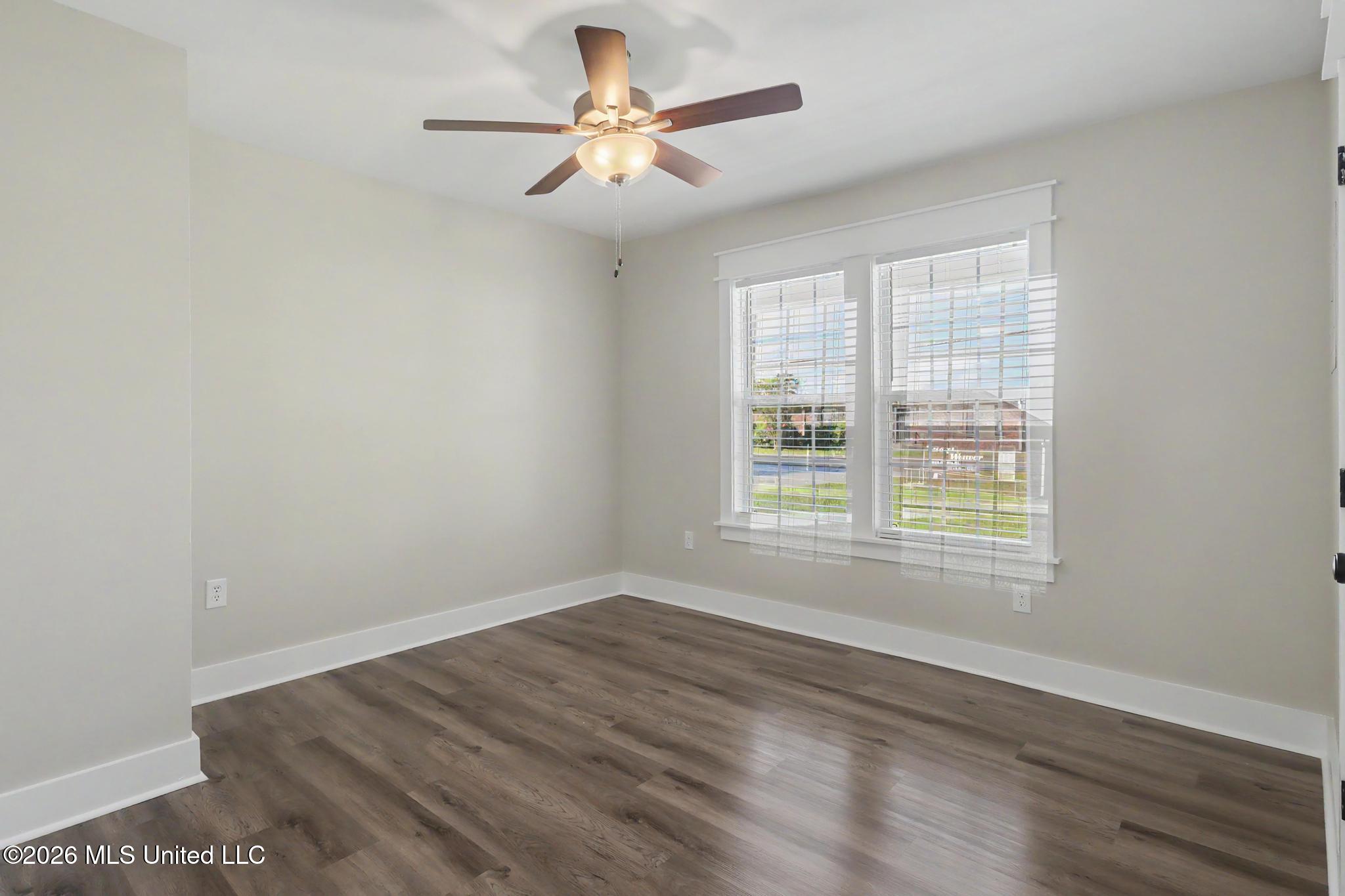 13963 Washington Avenue Property Photo 16