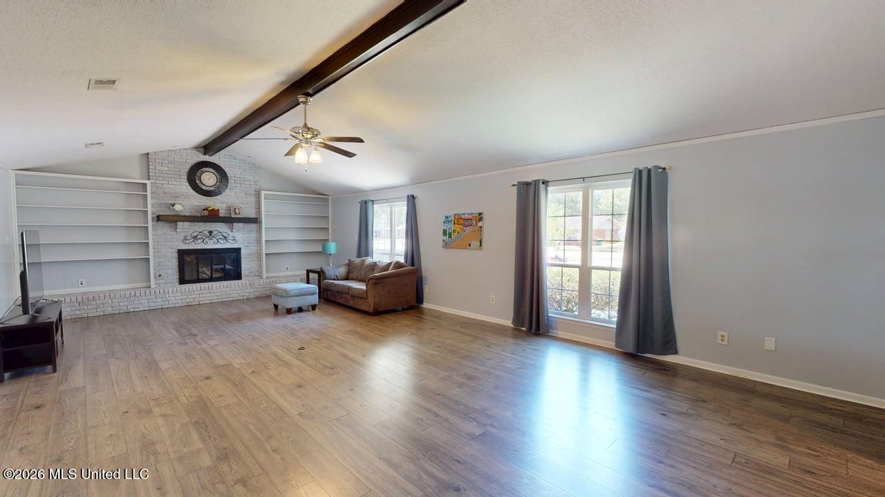 2210 Popp's Ferry Road Property Photo 3