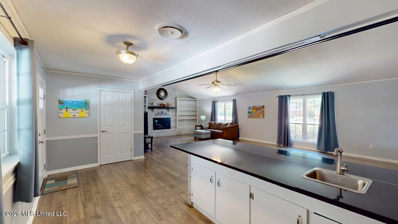 2210 Popp's Ferry Road Property Photo 7