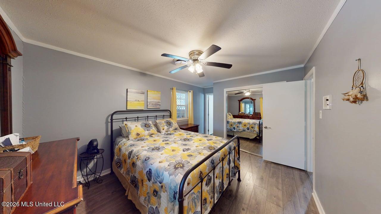 2210 Popp's Ferry Road Property Photo 12