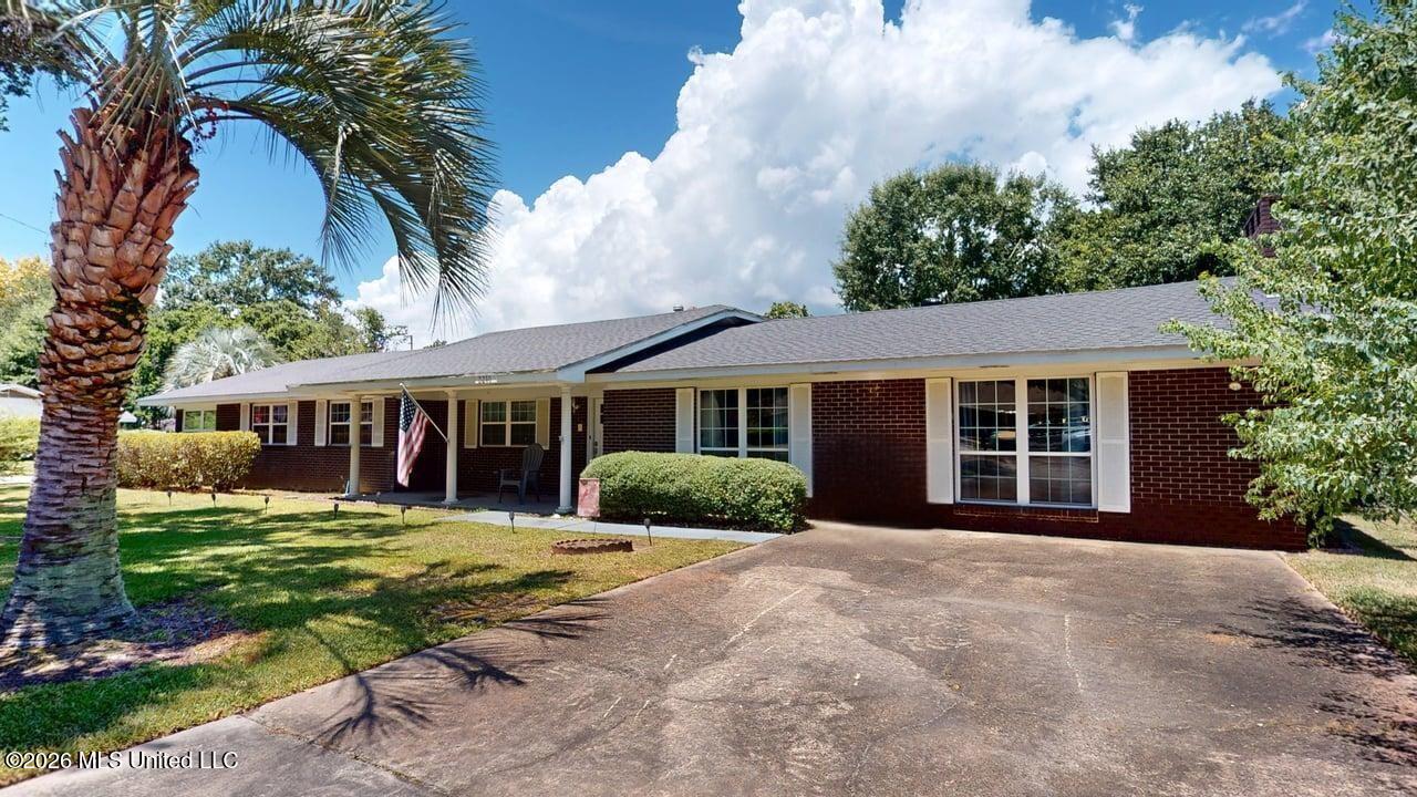 2210 Popp's Ferry Road Property Photo 29