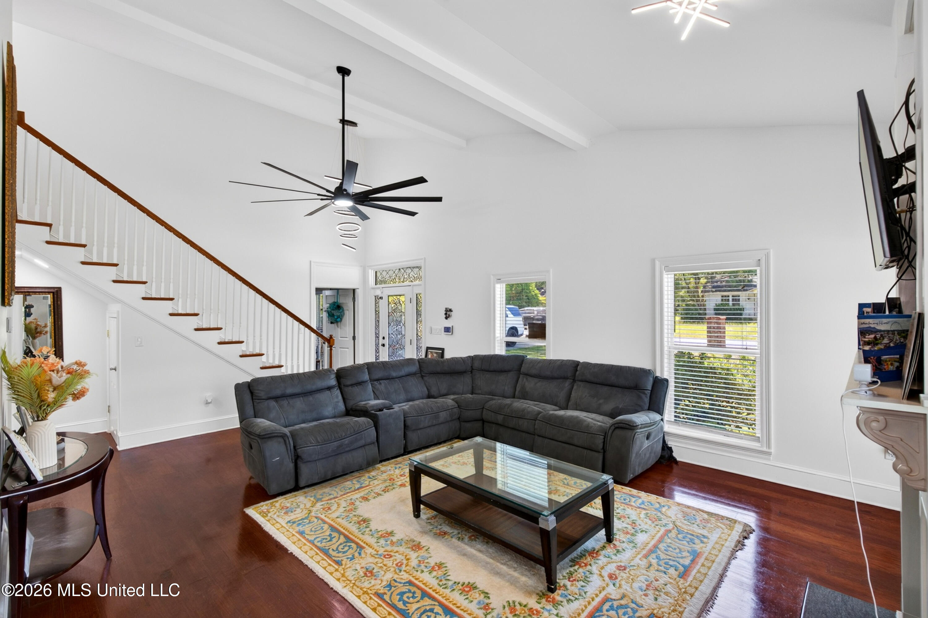1200 College Street Property Photo 6
