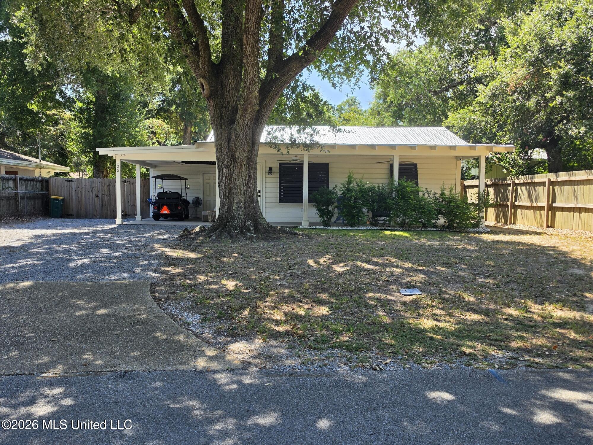 135 Eleanor Avenue Property Photo 1