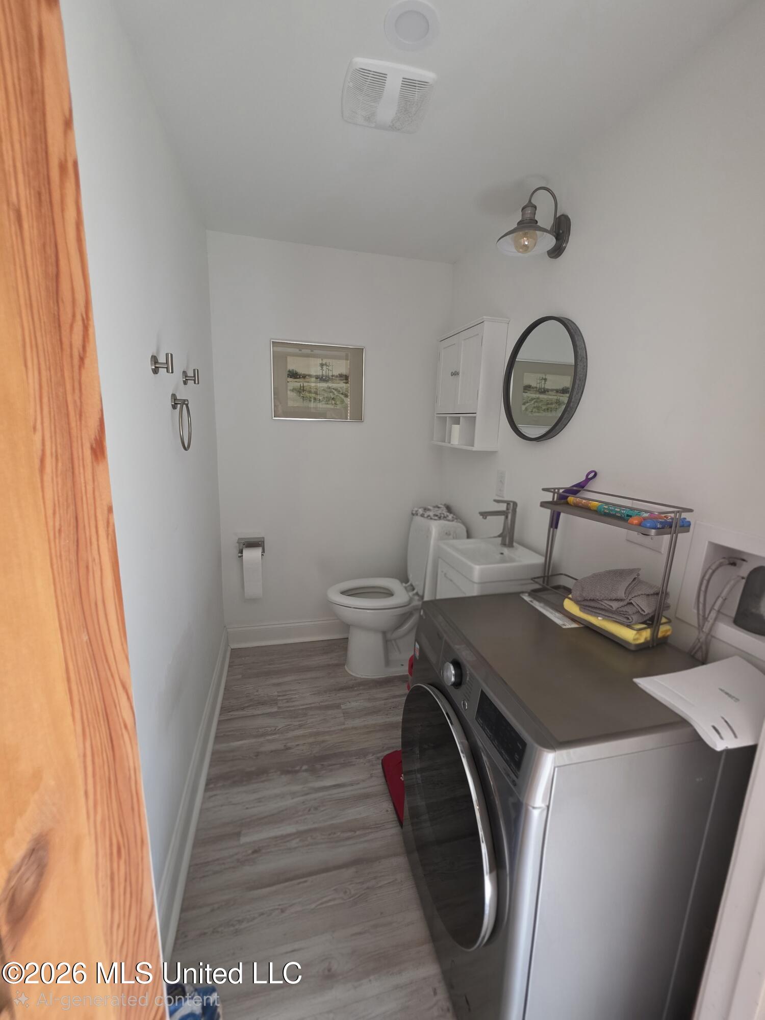 135 Eleanor Avenue Property Photo 11