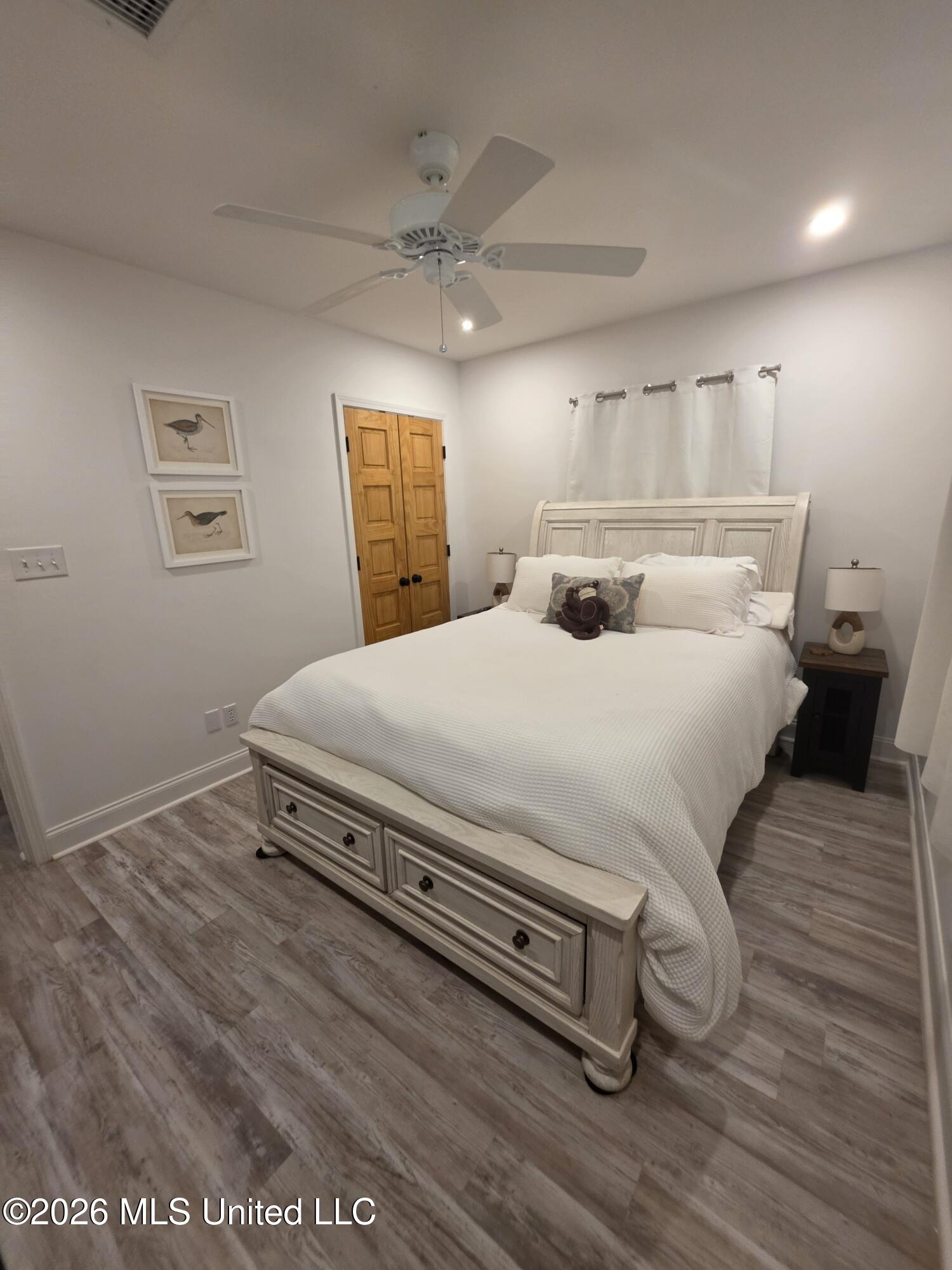 135 Eleanor Avenue Property Photo 14