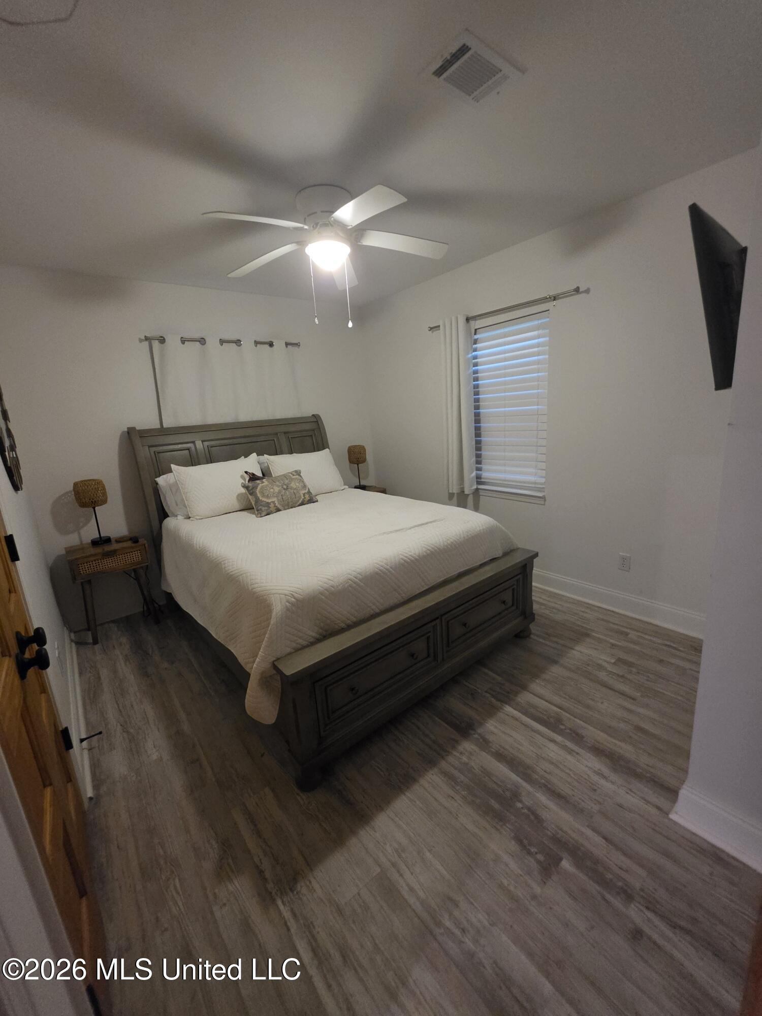 135 Eleanor Avenue Property Photo 16