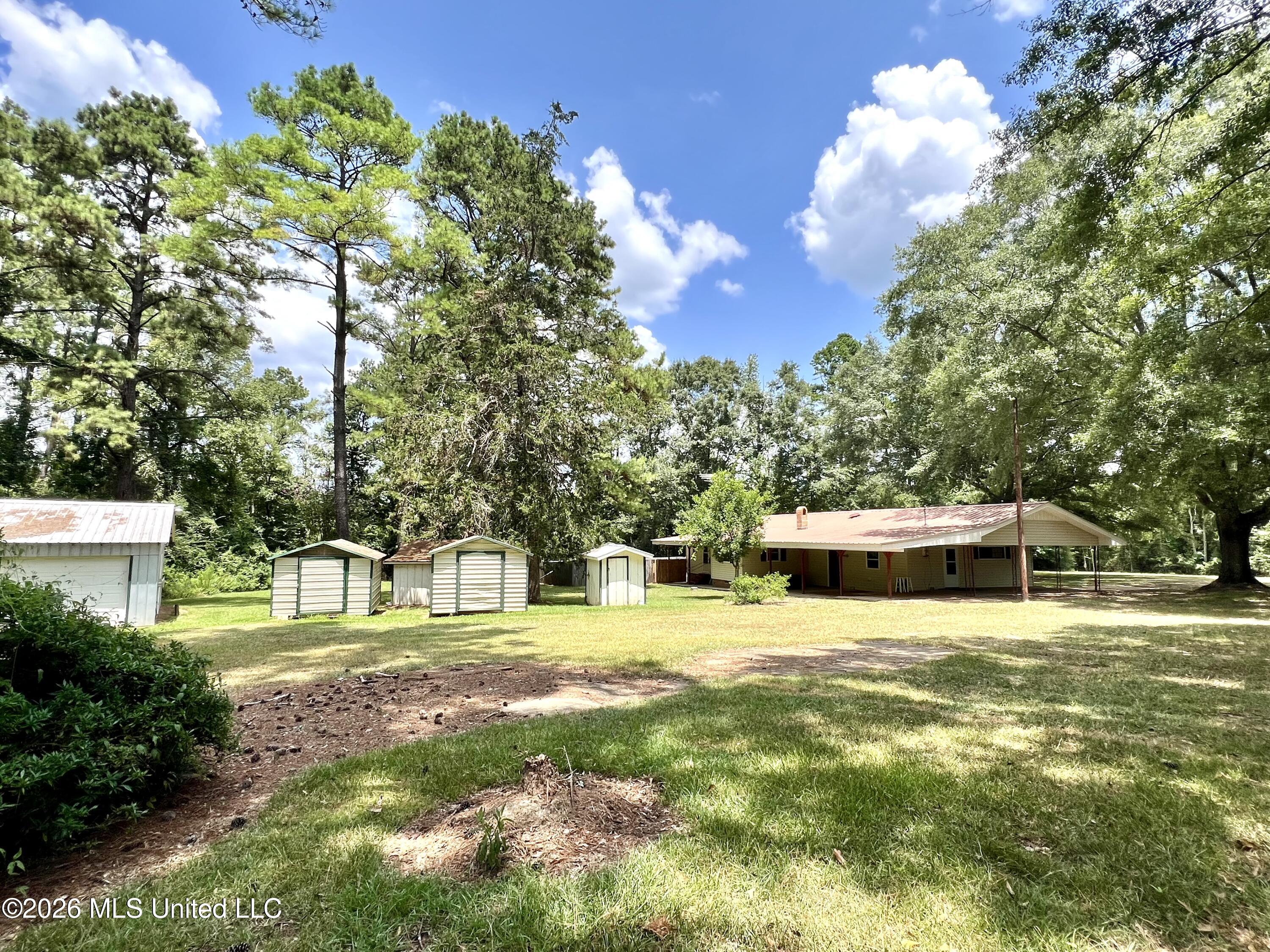978 Butler Rd Se Property Photo 16