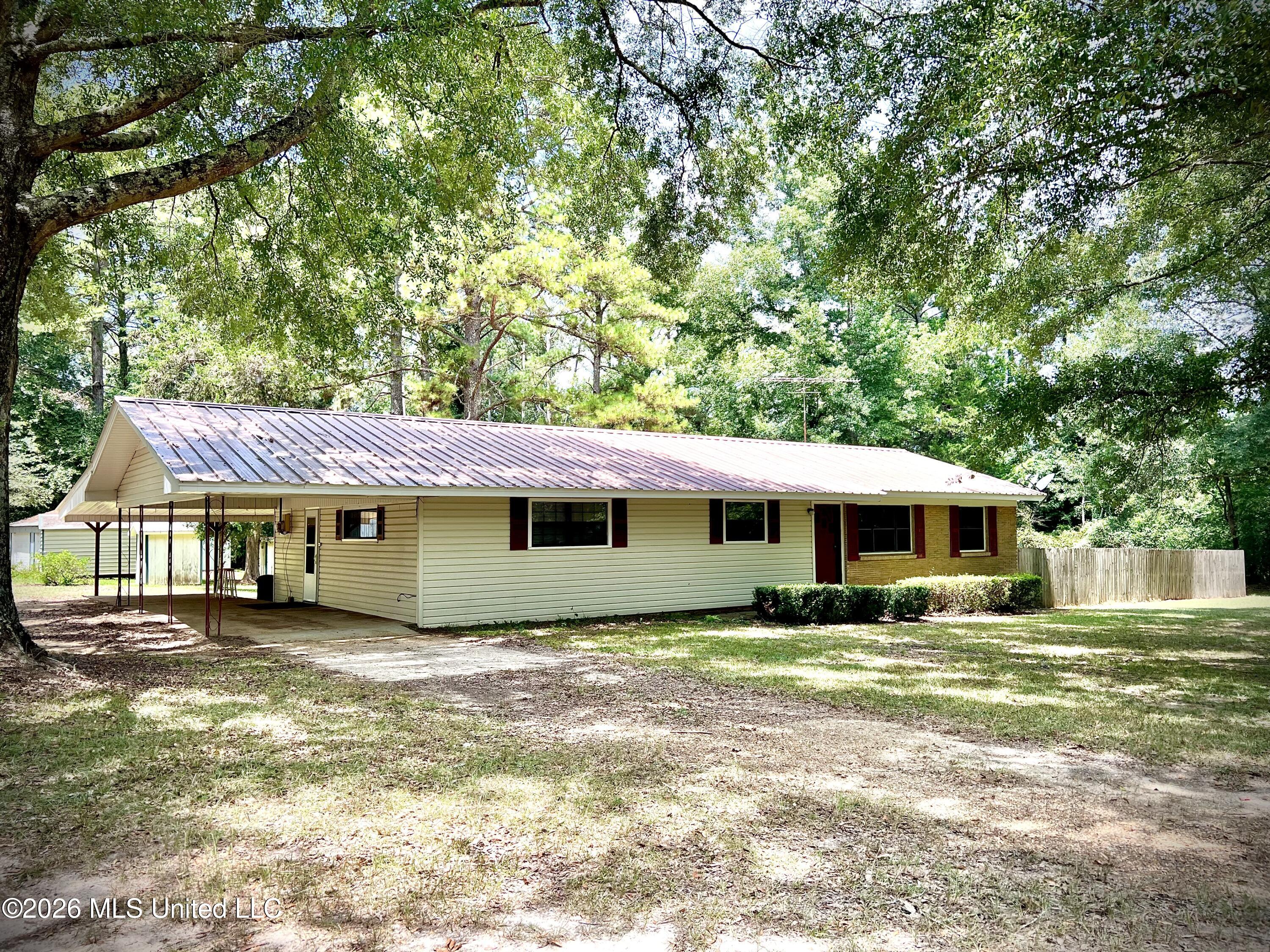 978 Butler Rd Se Property Photo 23