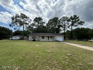 2601 Lawn Circle Property Photo 2
