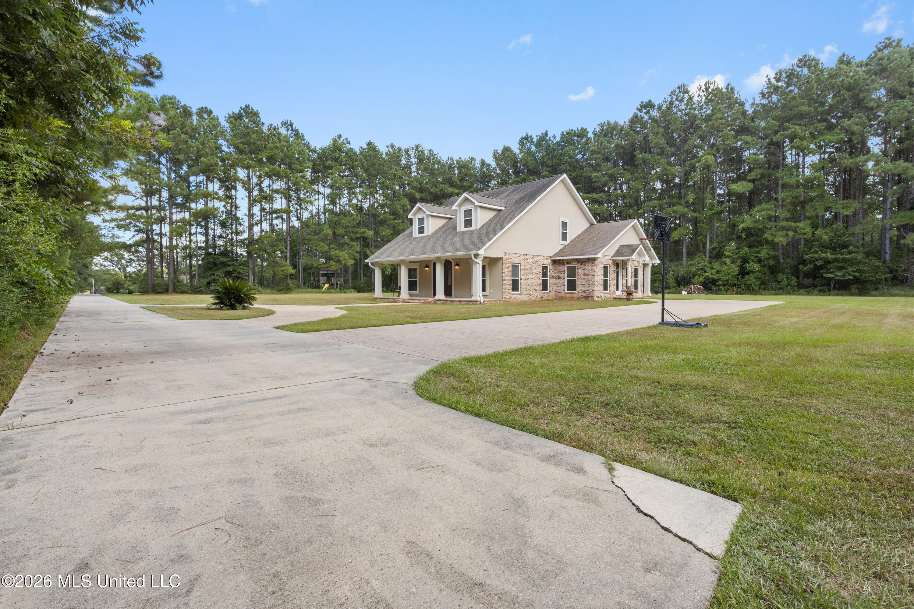 22345 Blackwell Farm Road Property Photo 2