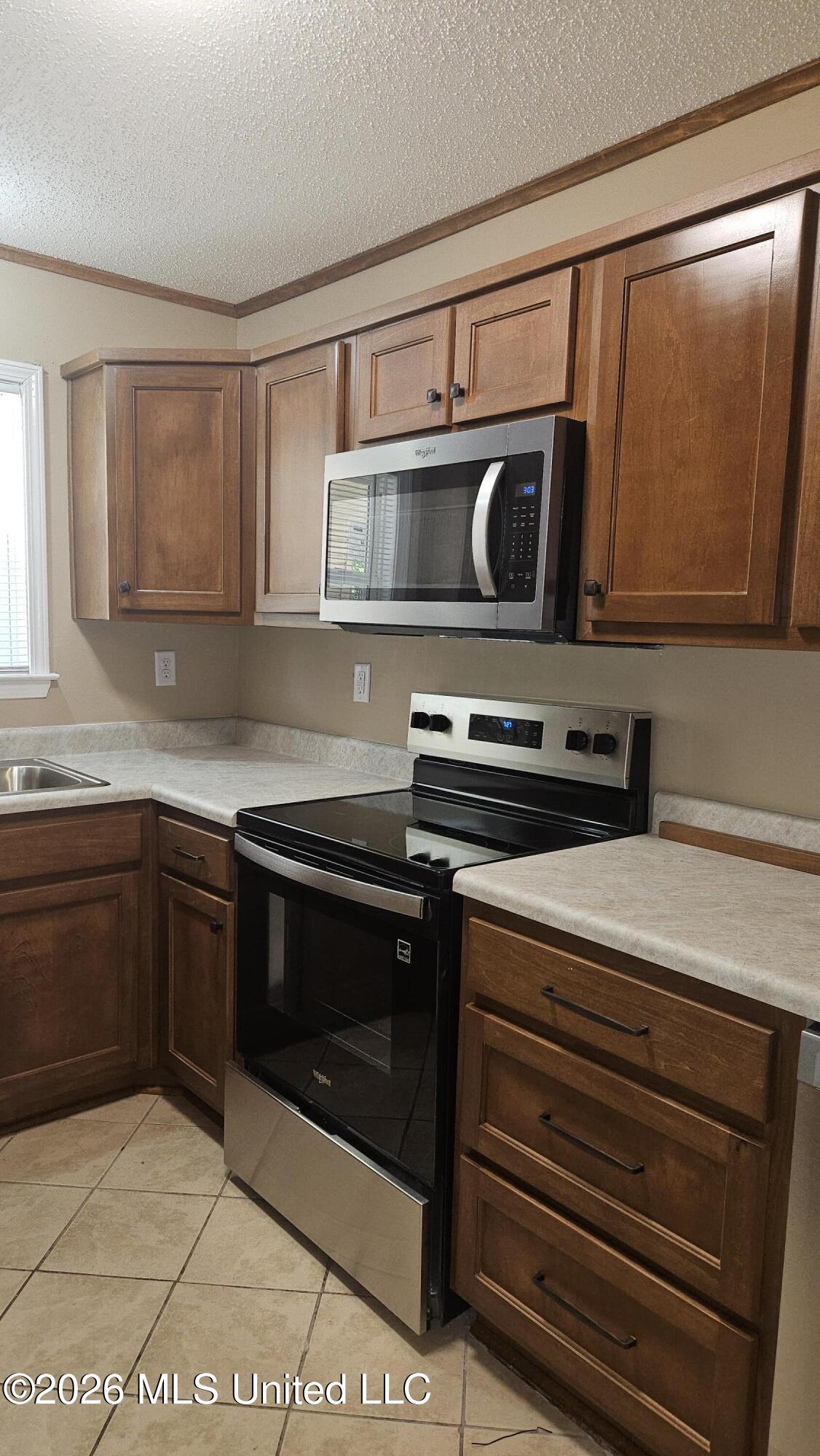 7630 Rockingham Drive Property Photo 9