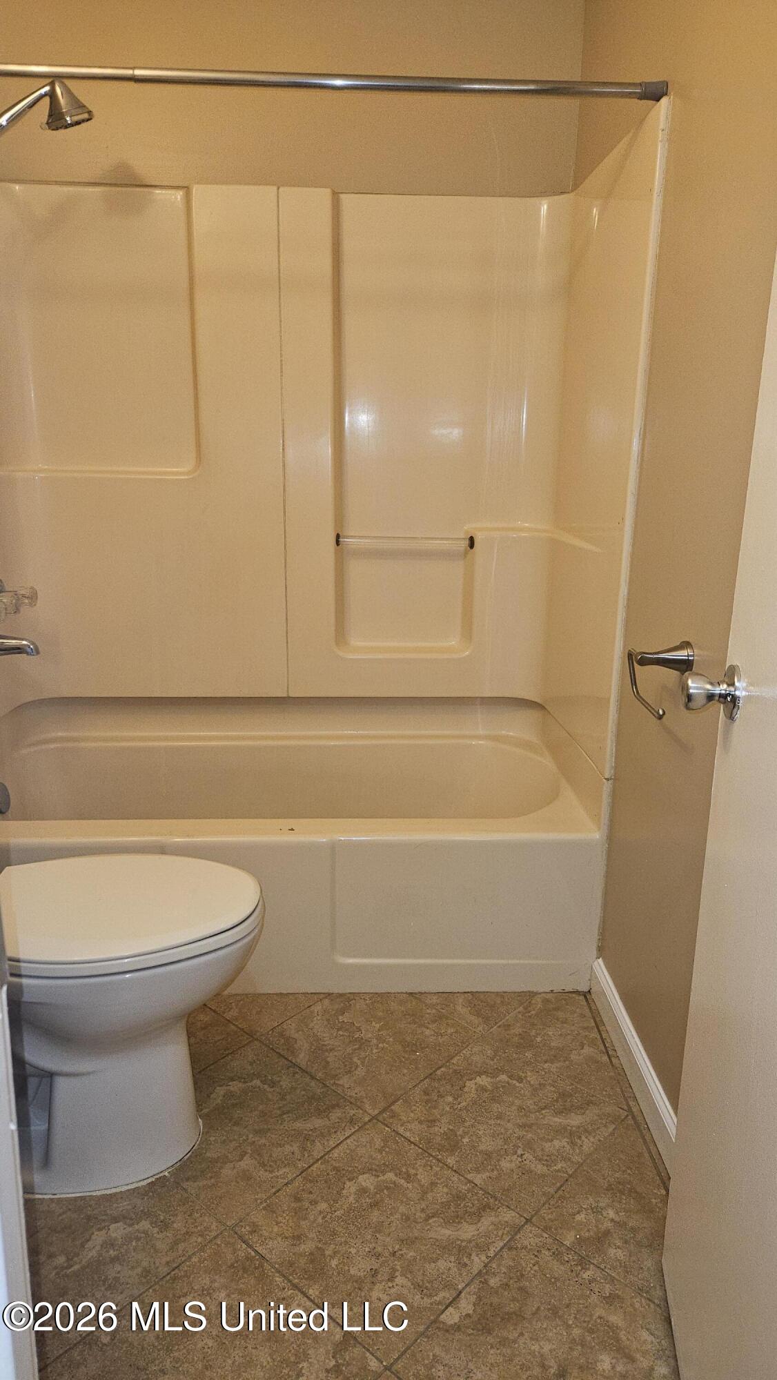 7630 Rockingham Drive Property Photo 15