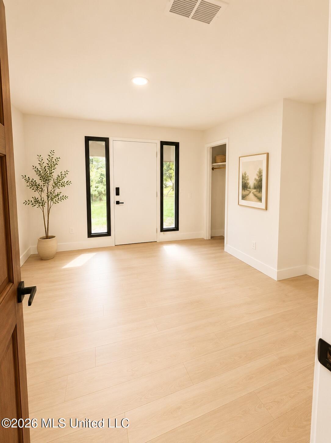 5114 Bay Street Property Photo 6