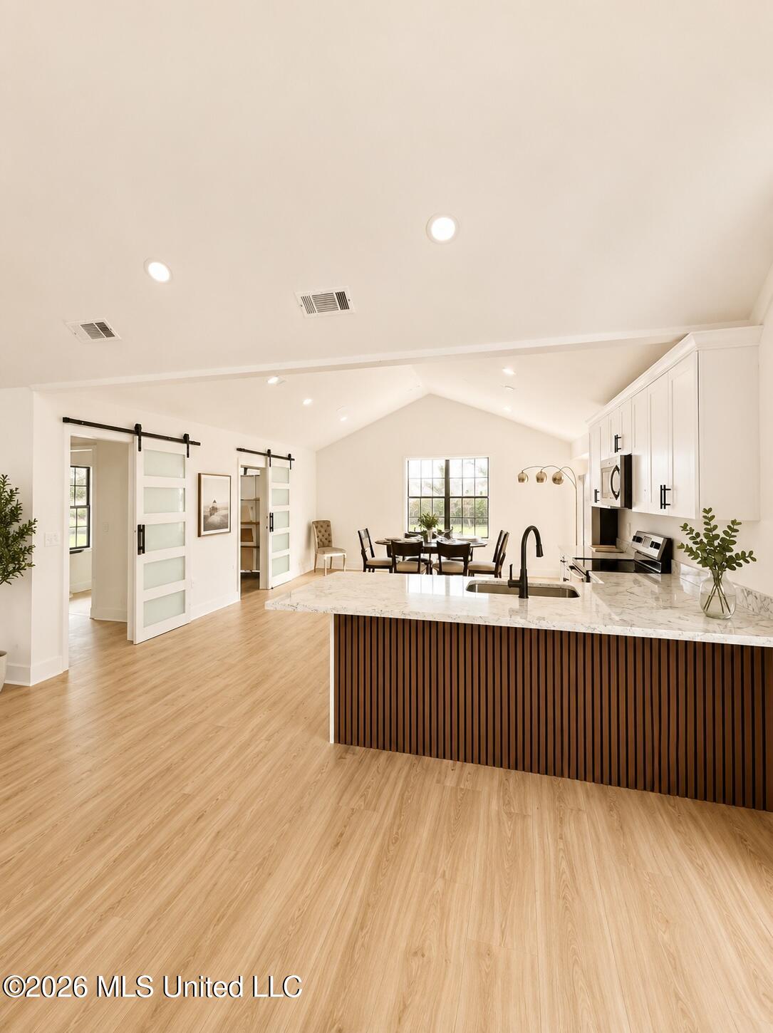 5114 Bay Street Property Photo 12